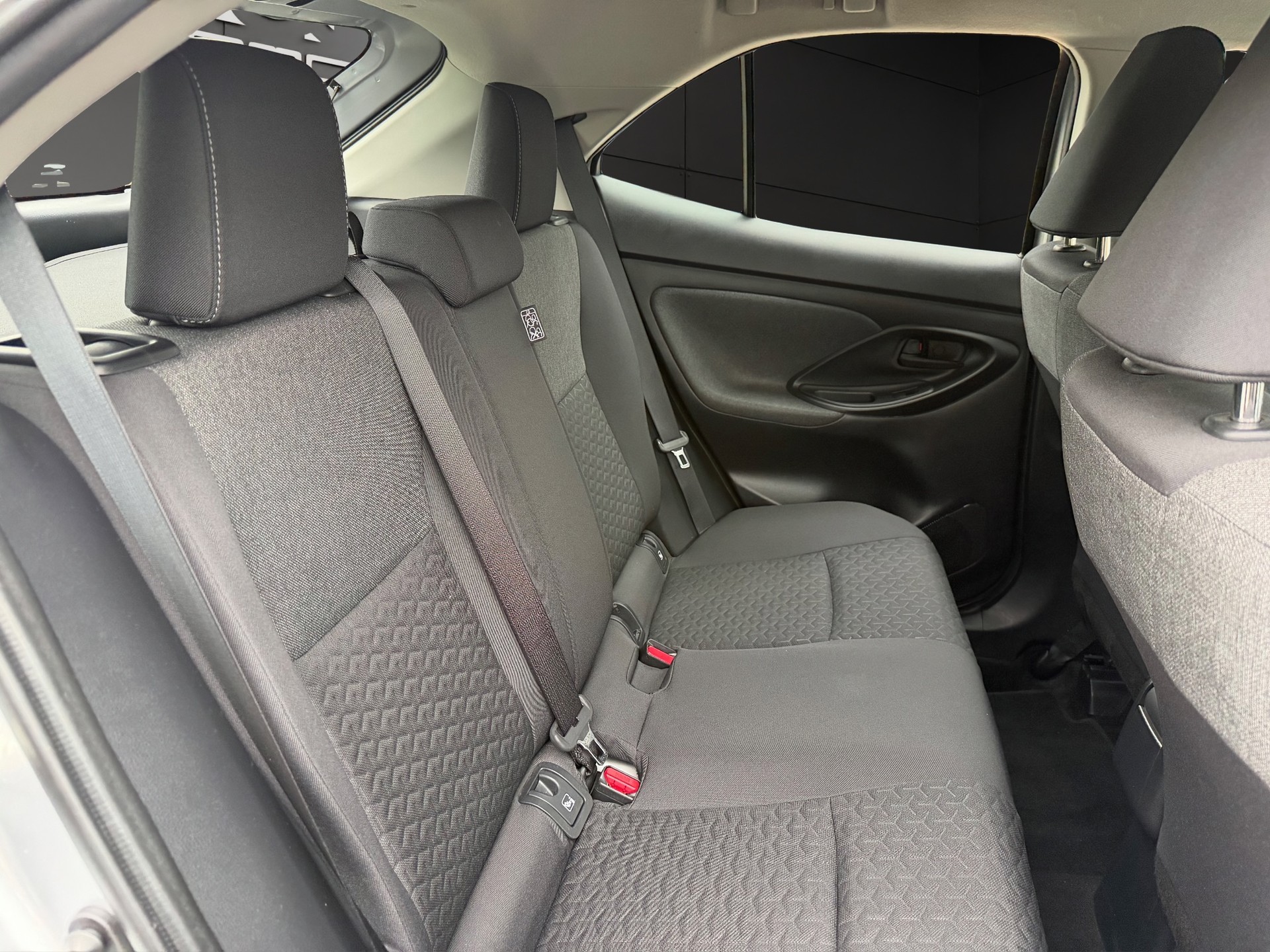 TOYOTA Yaris Cross 1.5 Trend e-CVT AWDi-image-17