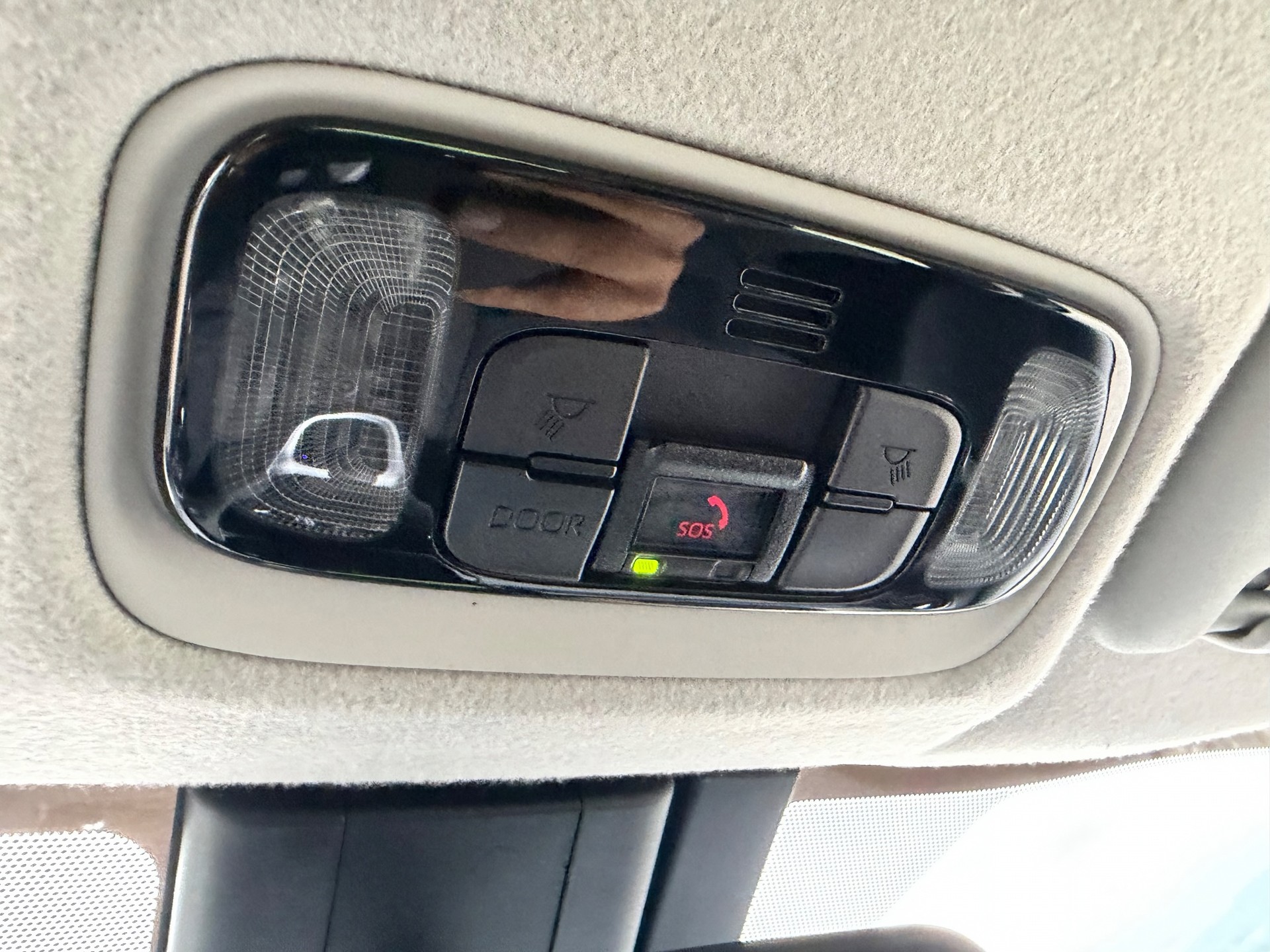 TOYOTA Yaris Cross 1.5 Trend e-CVT AWDi-image-24