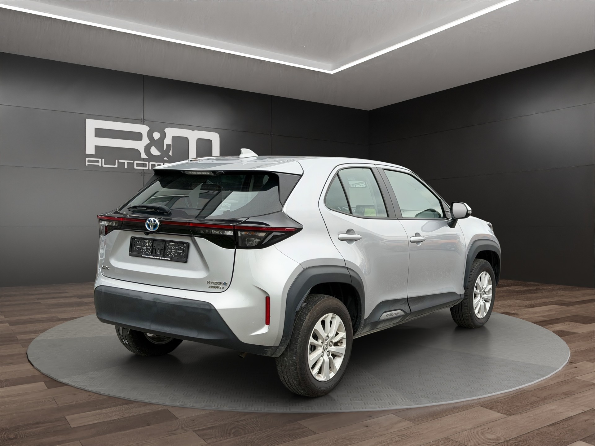 TOYOTA Yaris Cross 1.5 Trend e-CVT AWDi-image-3