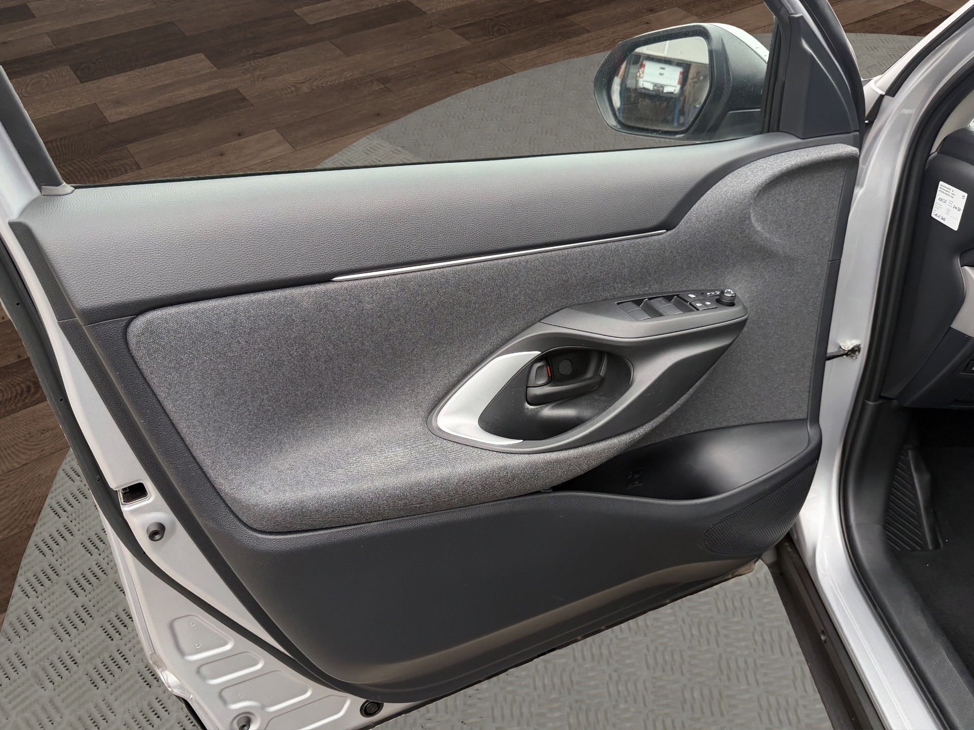 TOYOTA Yaris Cross 1.5 Trend e-CVT AWDi-image-11