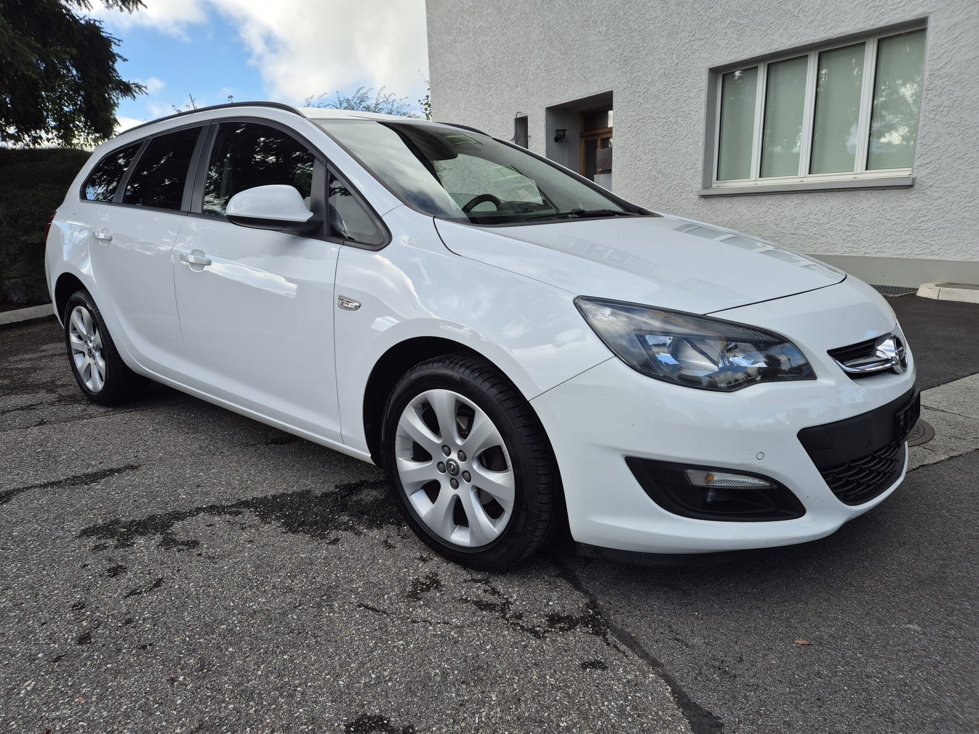 OPEL Astra SportsTourer 1.4i 16V Turbo-image-1