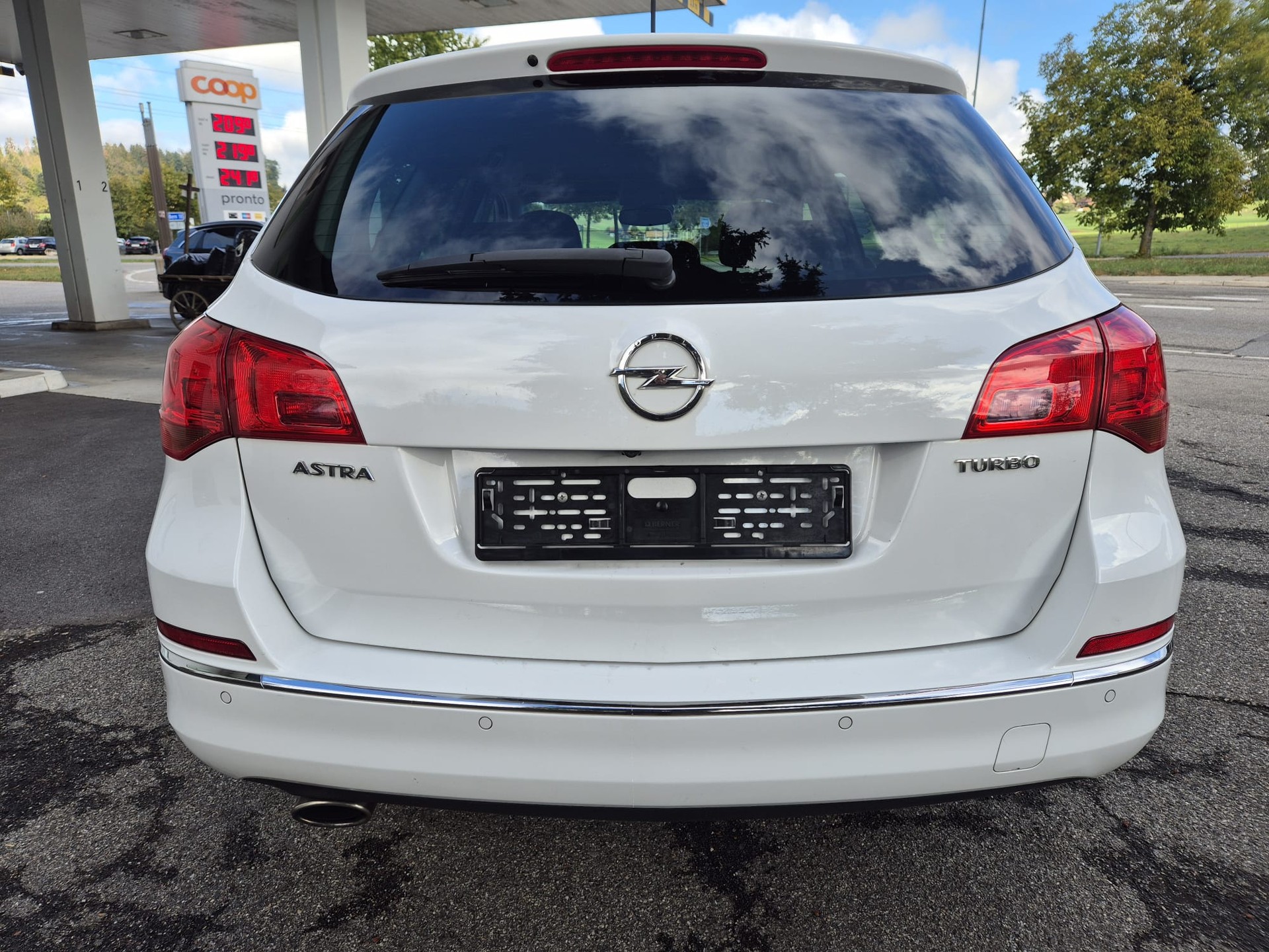 OPEL Astra SportsTourer 1.4i 16V Turbo-image-7