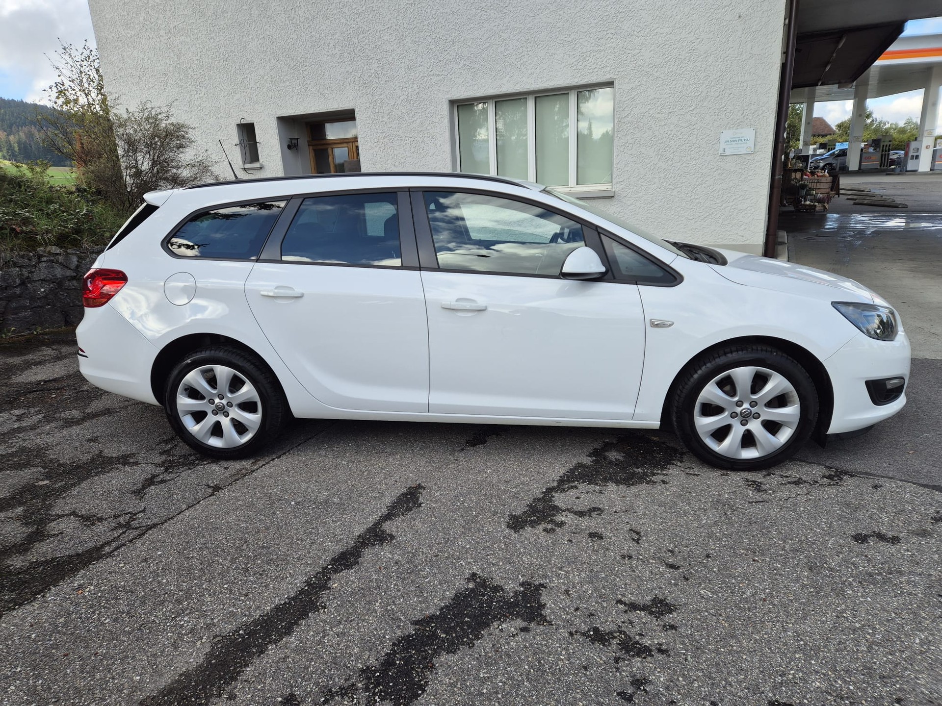 OPEL Astra SportsTourer 1.4i 16V Turbo-image-4