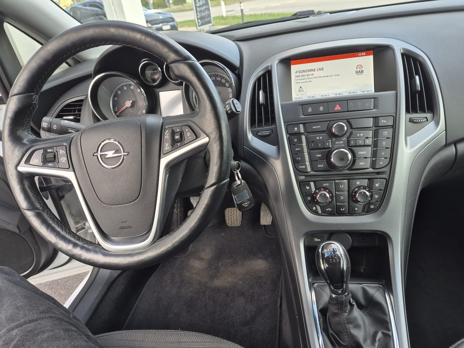 OPEL Astra SportsTourer 1.4i 16V Turbo-image-8