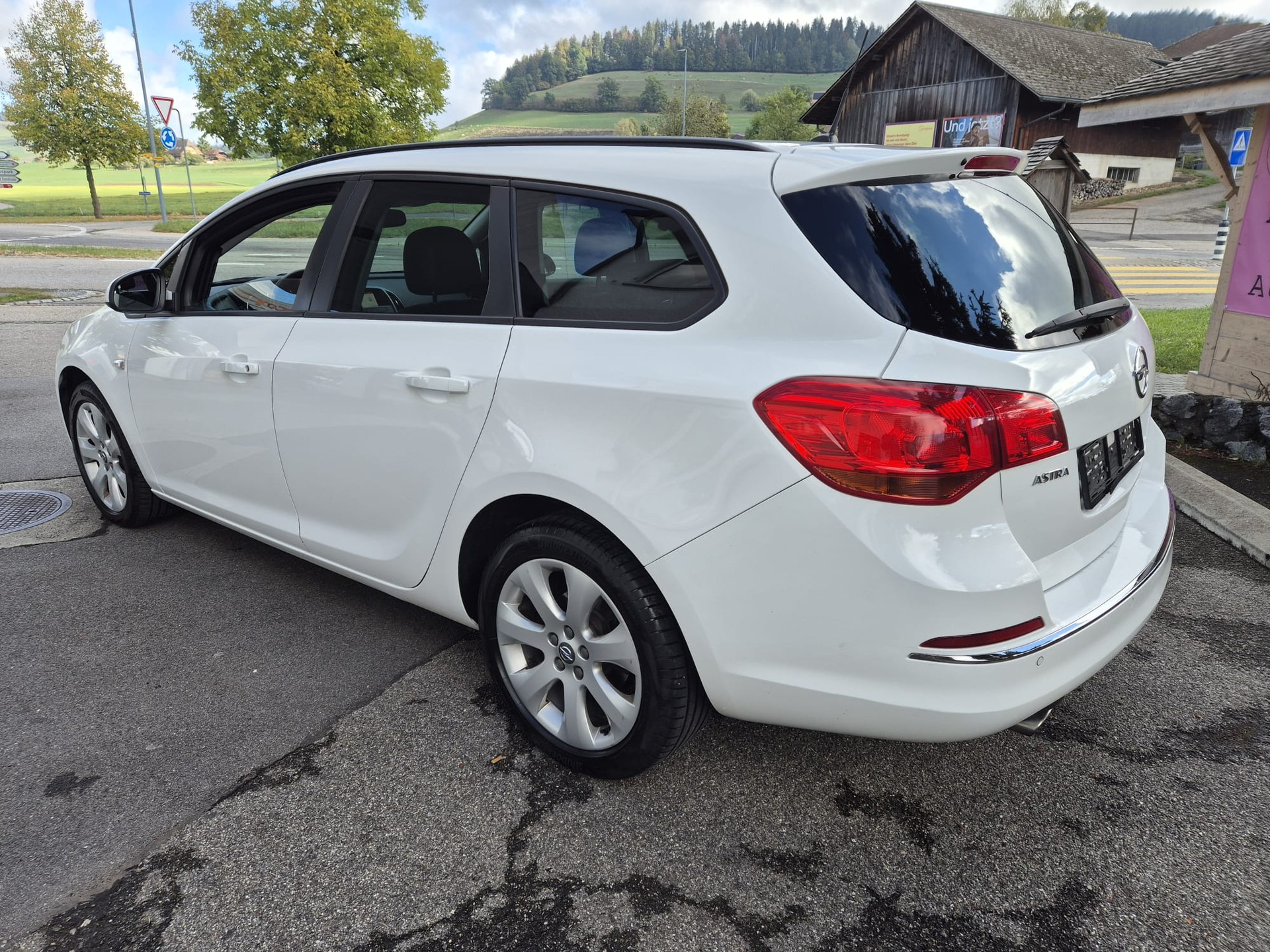 OPEL Astra SportsTourer 1.4i 16V Turbo-image-6