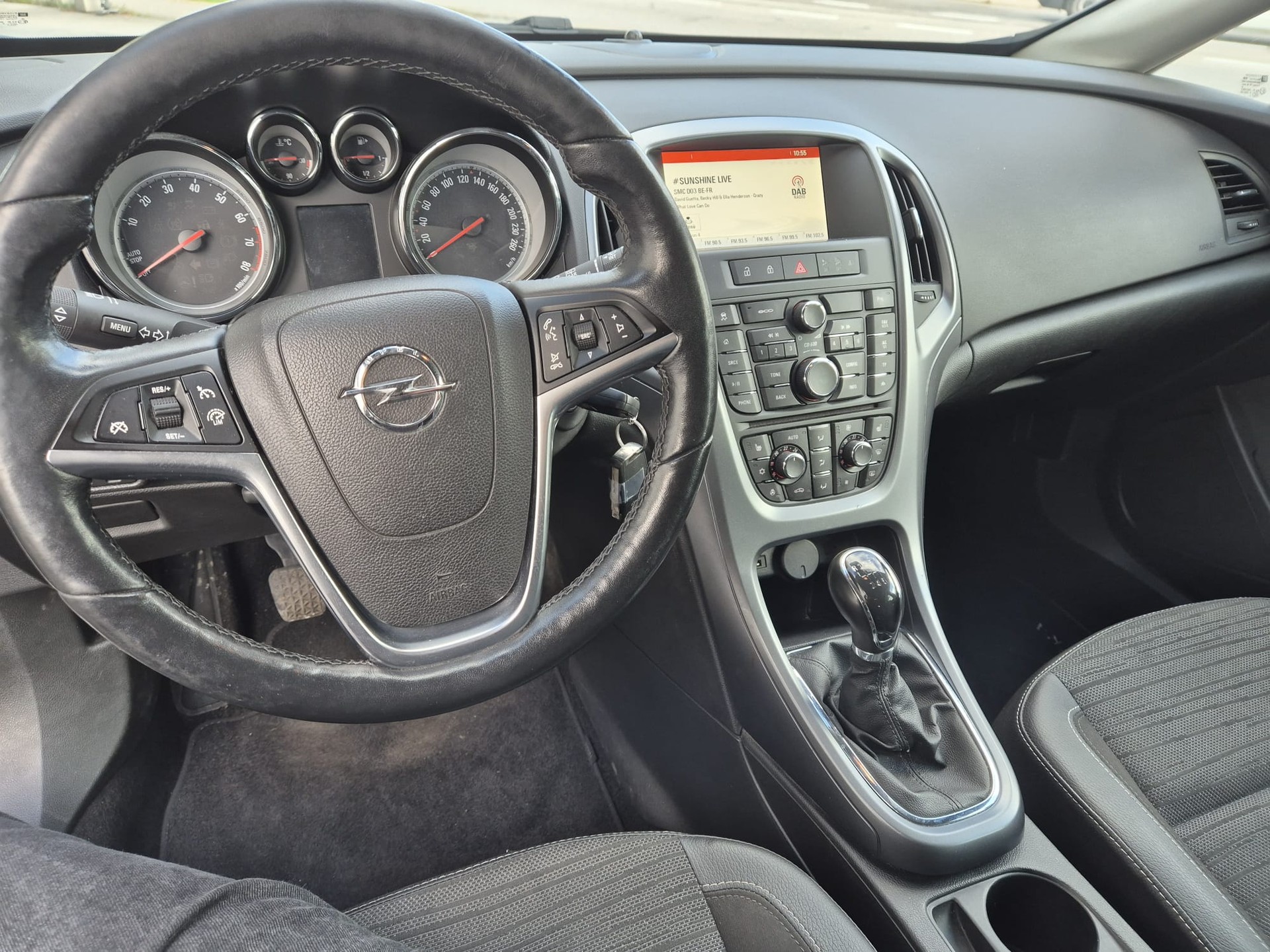 OPEL Astra SportsTourer 1.4i 16V Turbo-image-9