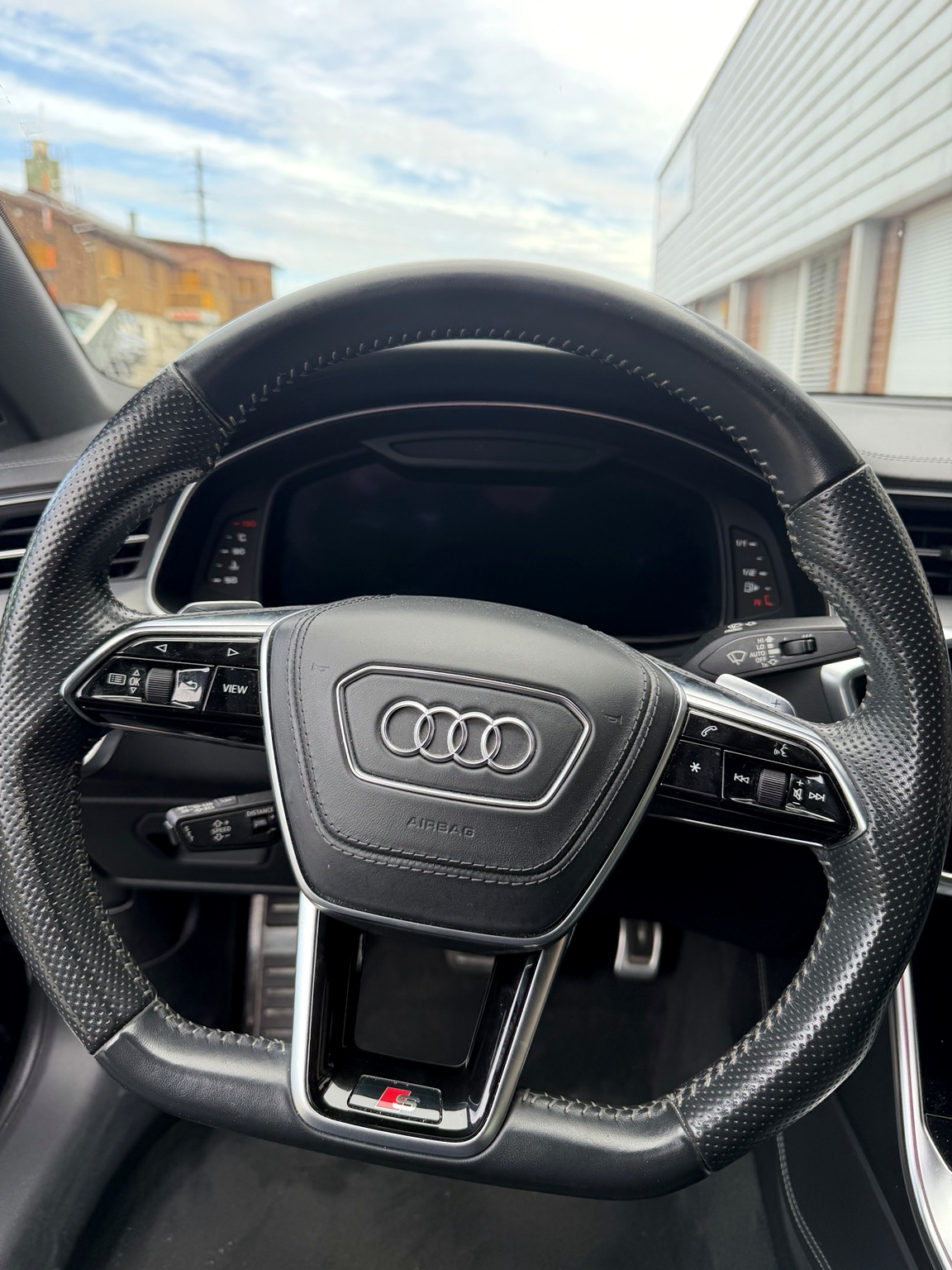 AUDI 3.0 55 TFSI quattro S-Tronic-image-4