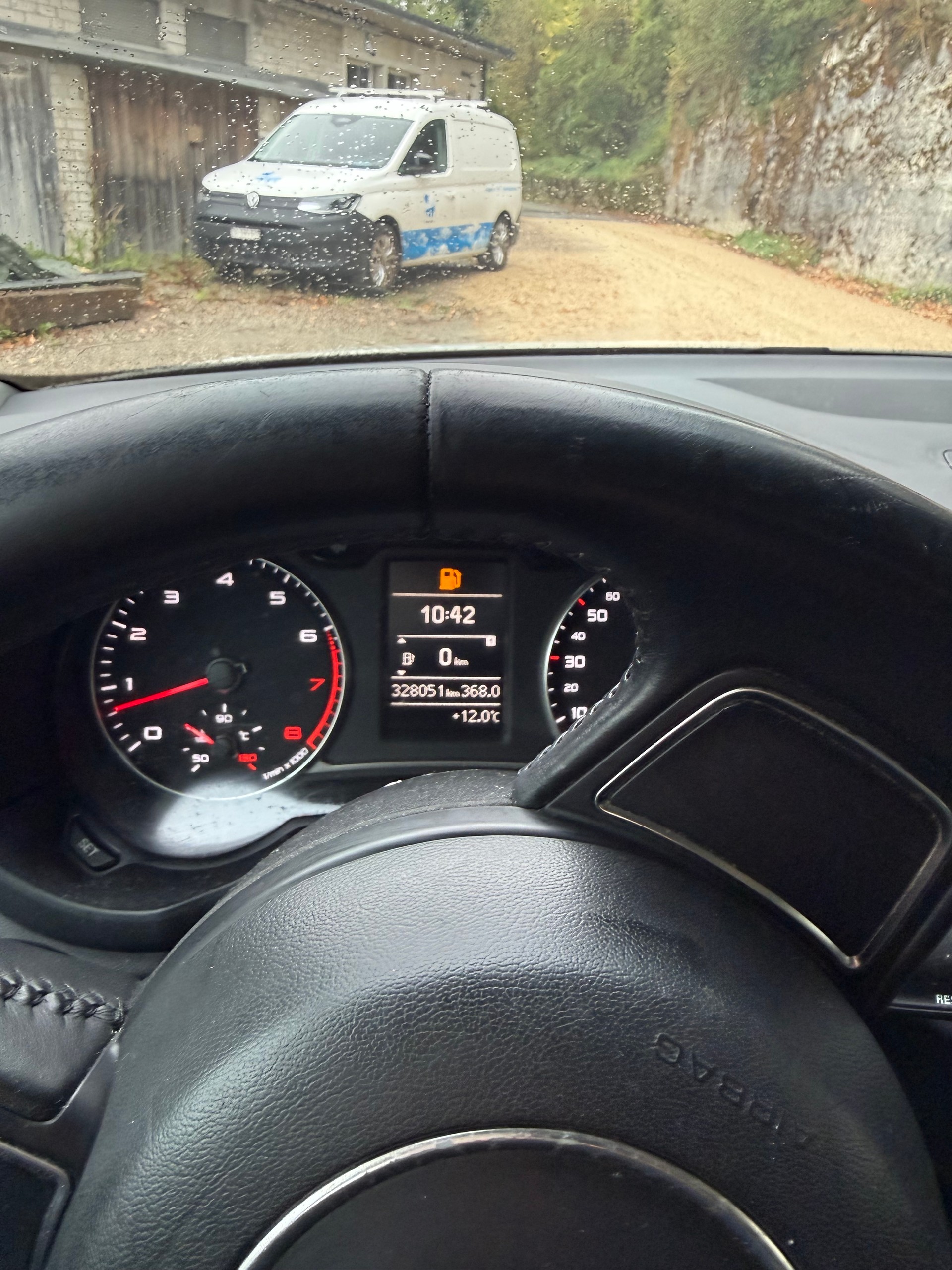 AUDI 1.2 TFSI Attraction-image-3