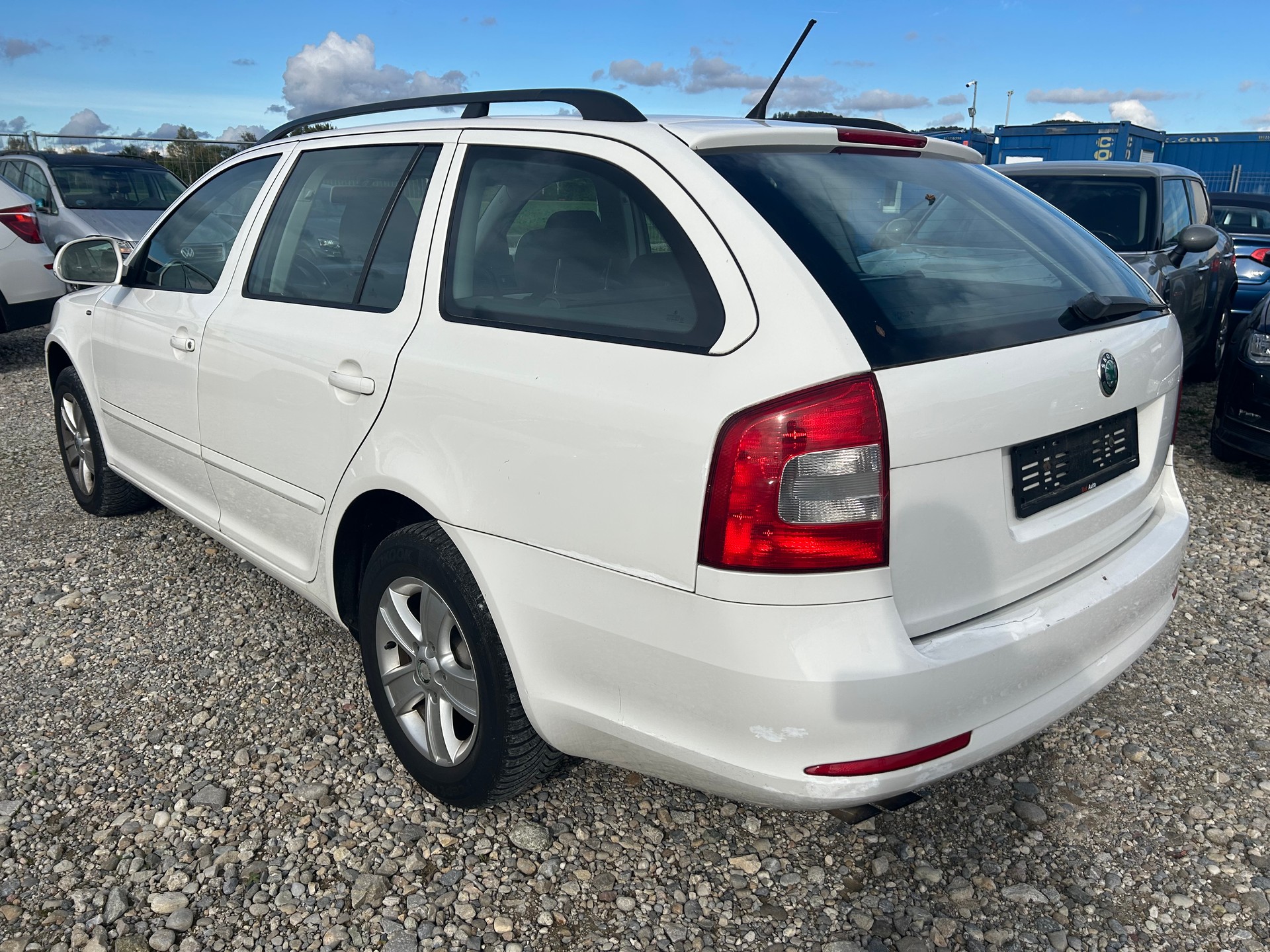 SKODA Octavia Combi 1.6 TDI Stöckli 4x4-image-5