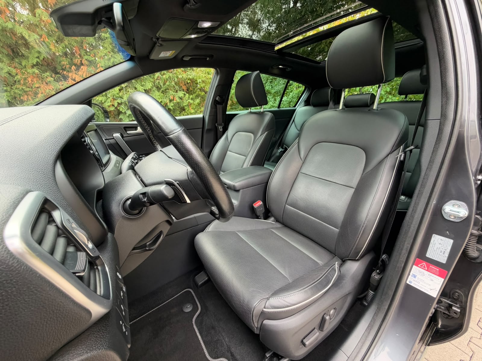 KIA Sportage 2.0CRDi Style GT Line 4WD Automat-image-13