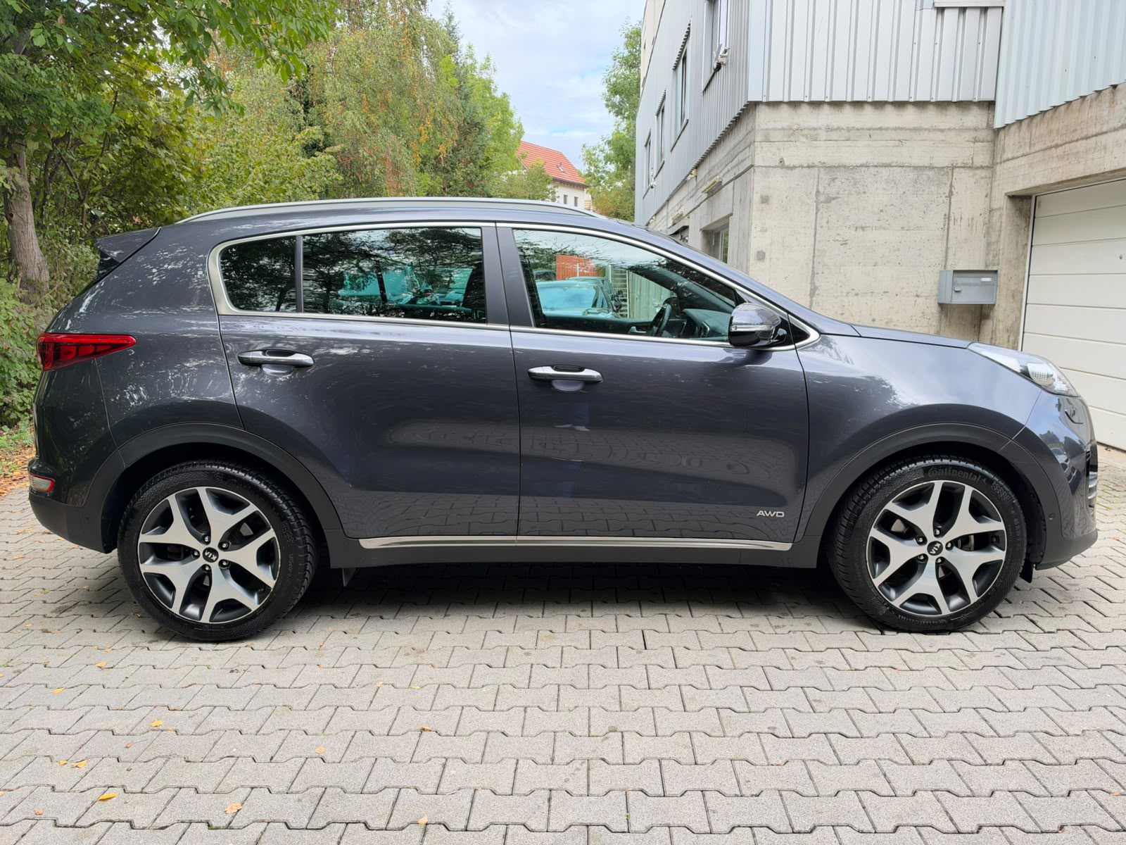KIA Sportage 2.0CRDi Style GT Line 4WD Automat-image-6