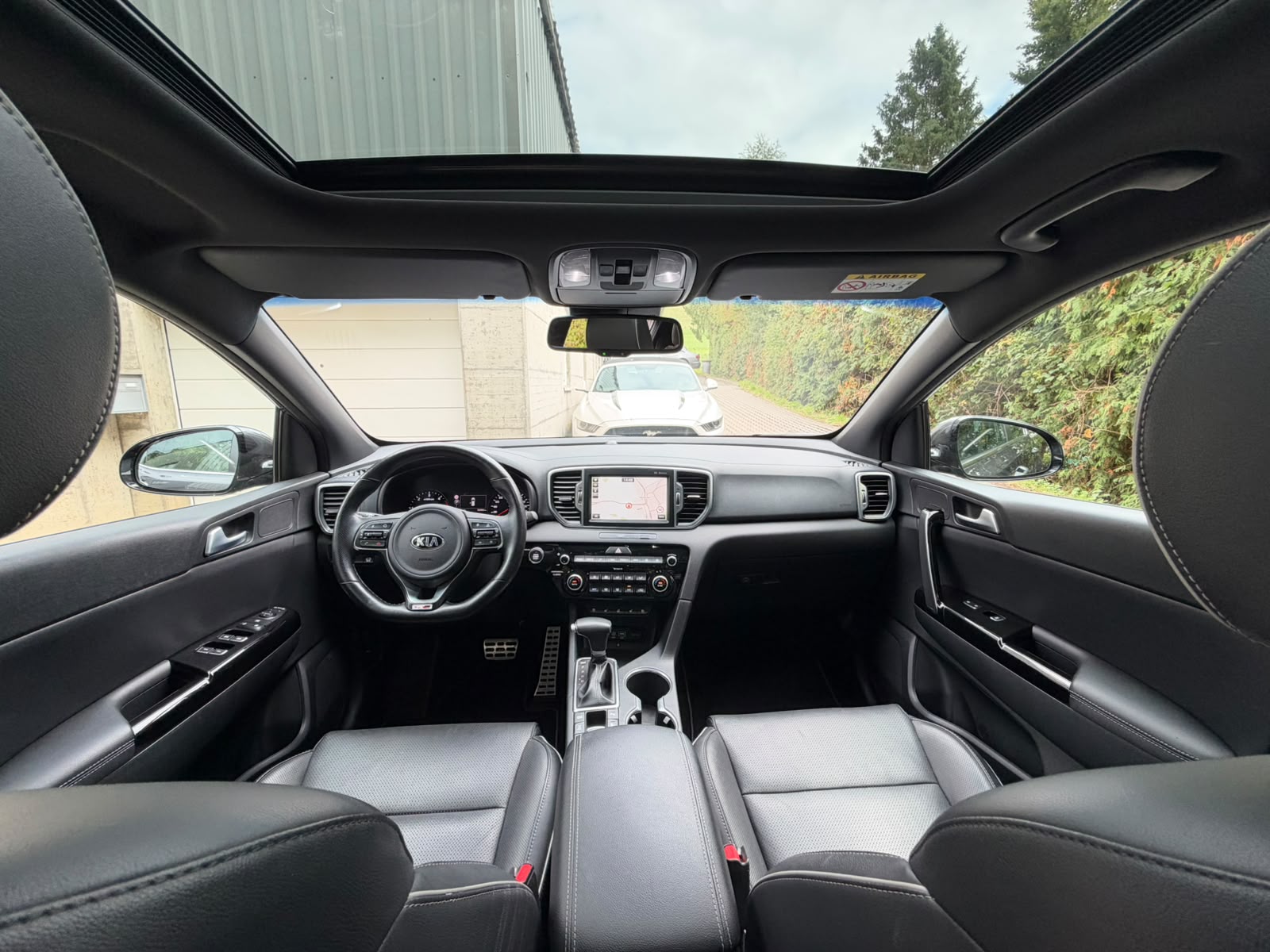 KIA Sportage 2.0CRDi Style GT Line 4WD Automat-image-20