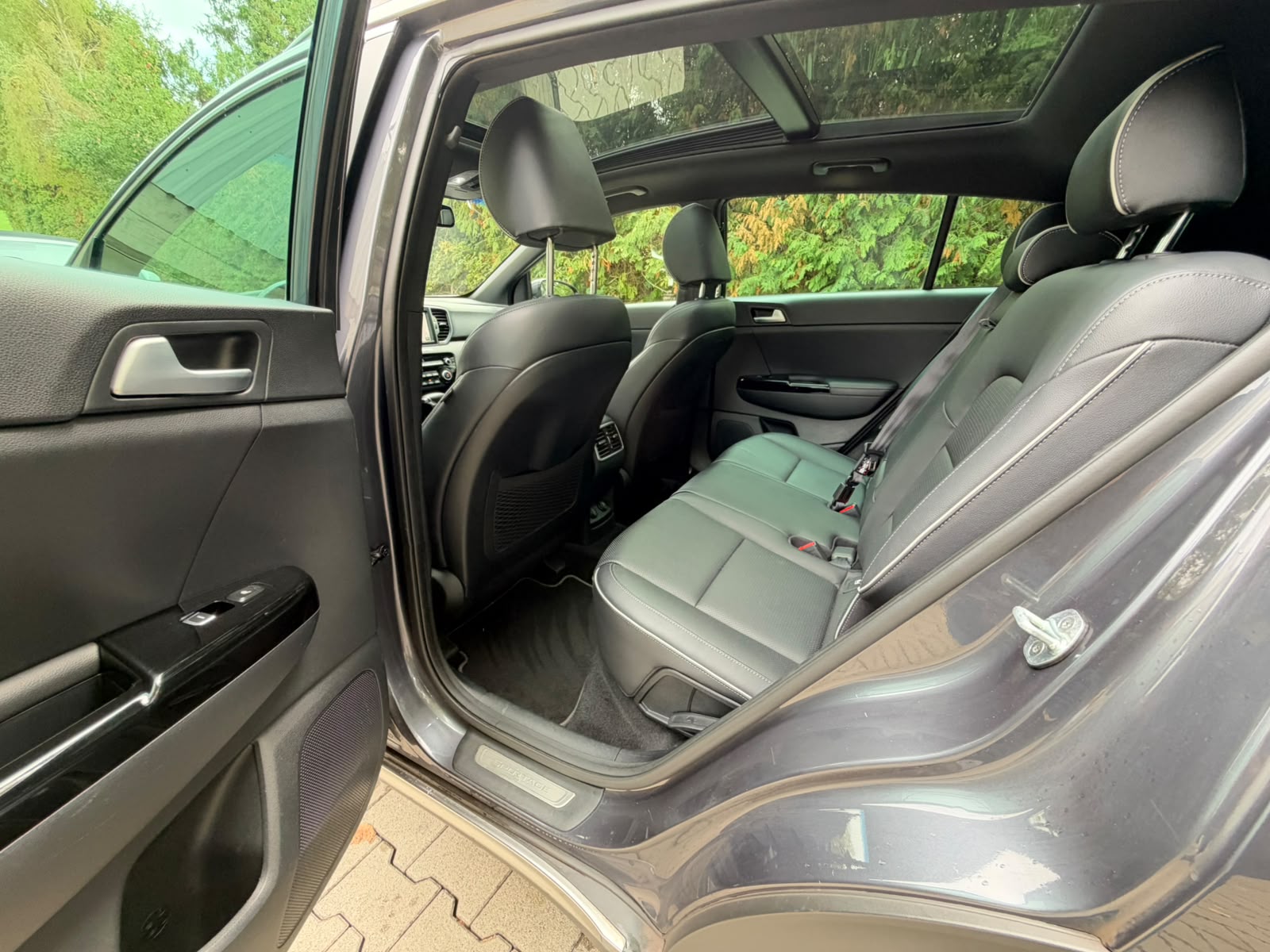 KIA Sportage 2.0CRDi Style GT Line 4WD Automat-image-14