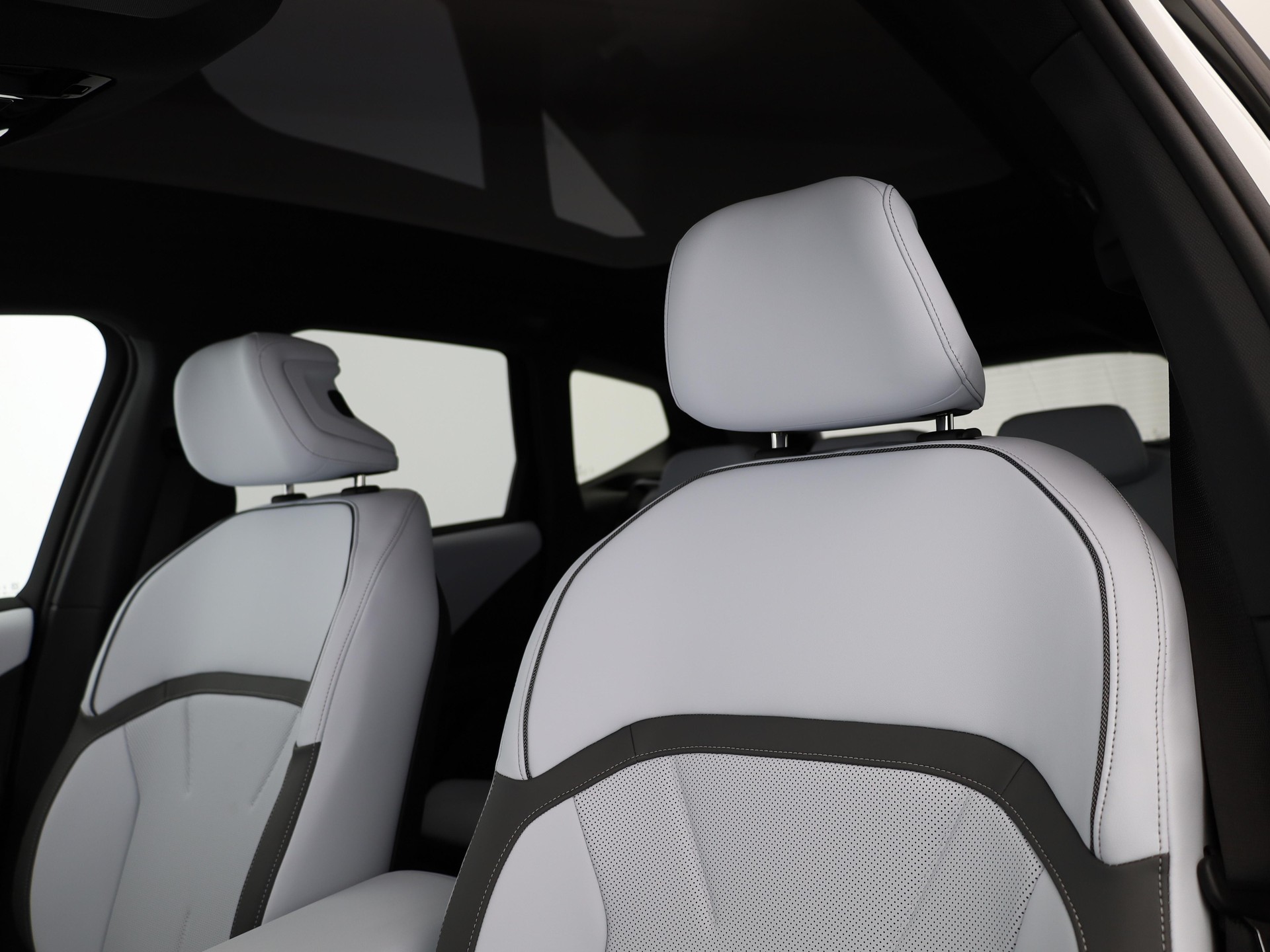 BMW iX3 NA5 50 xDrive-image-10