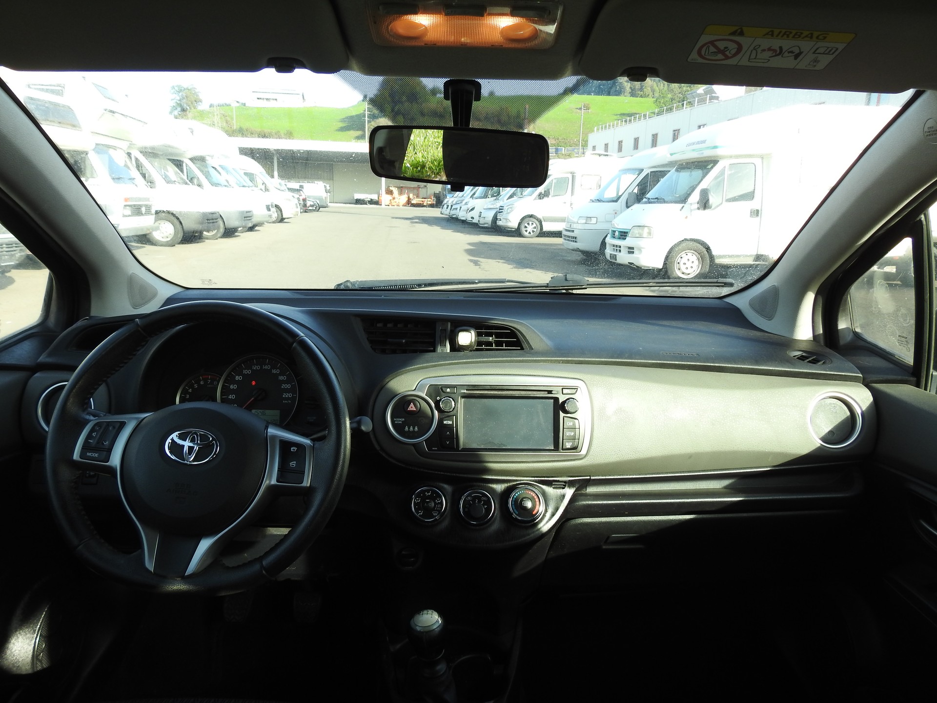 TOYOTA Yaris 1.33 Trend-image-15