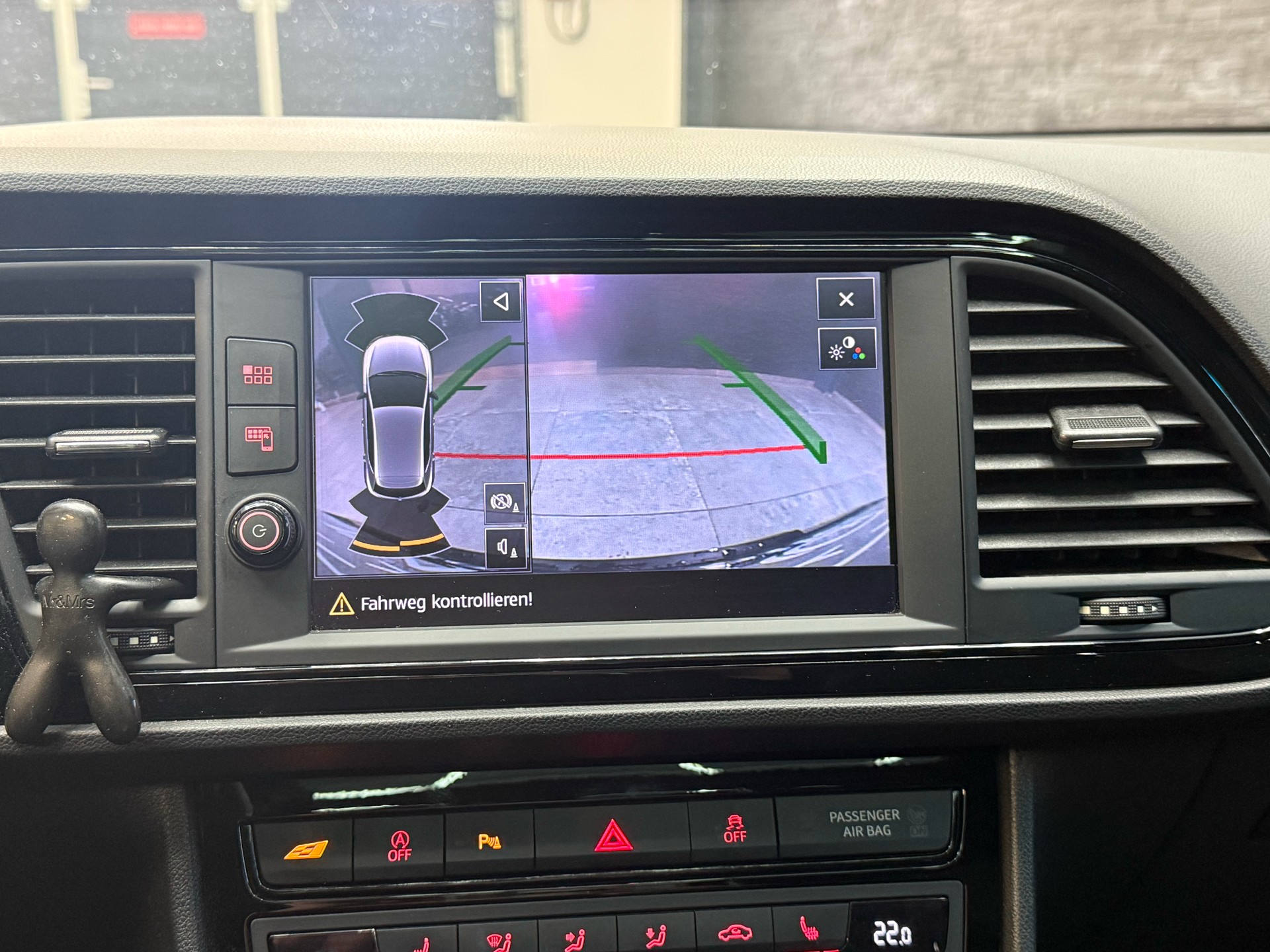 SEAT Leon 2.0 TSI Cupra 290 DSG-image-13