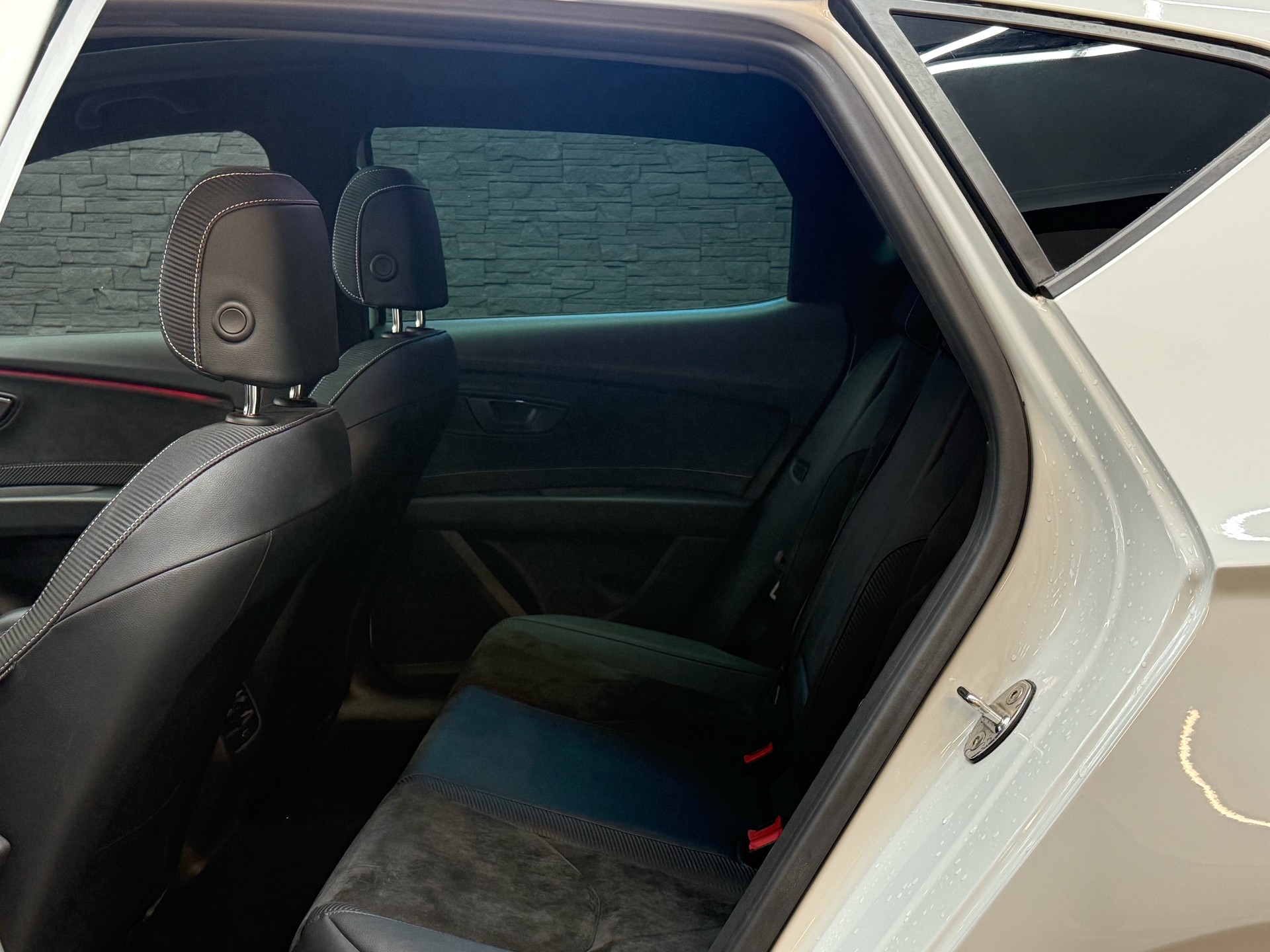 SEAT Leon 2.0 TSI Cupra 290 DSG-image-18