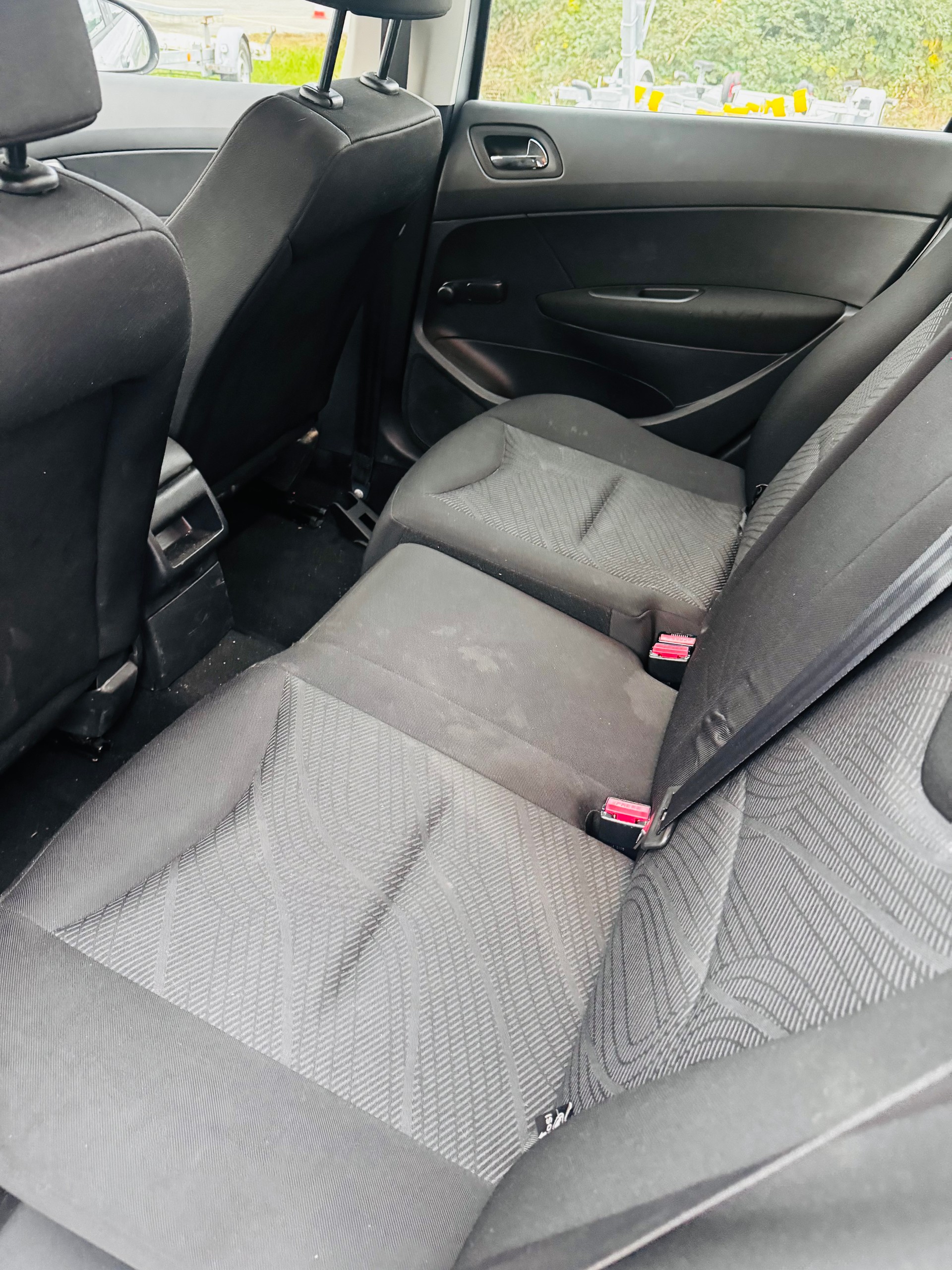PEUGEOT 308 SW 1.6 HDI Active EGS6-image-6