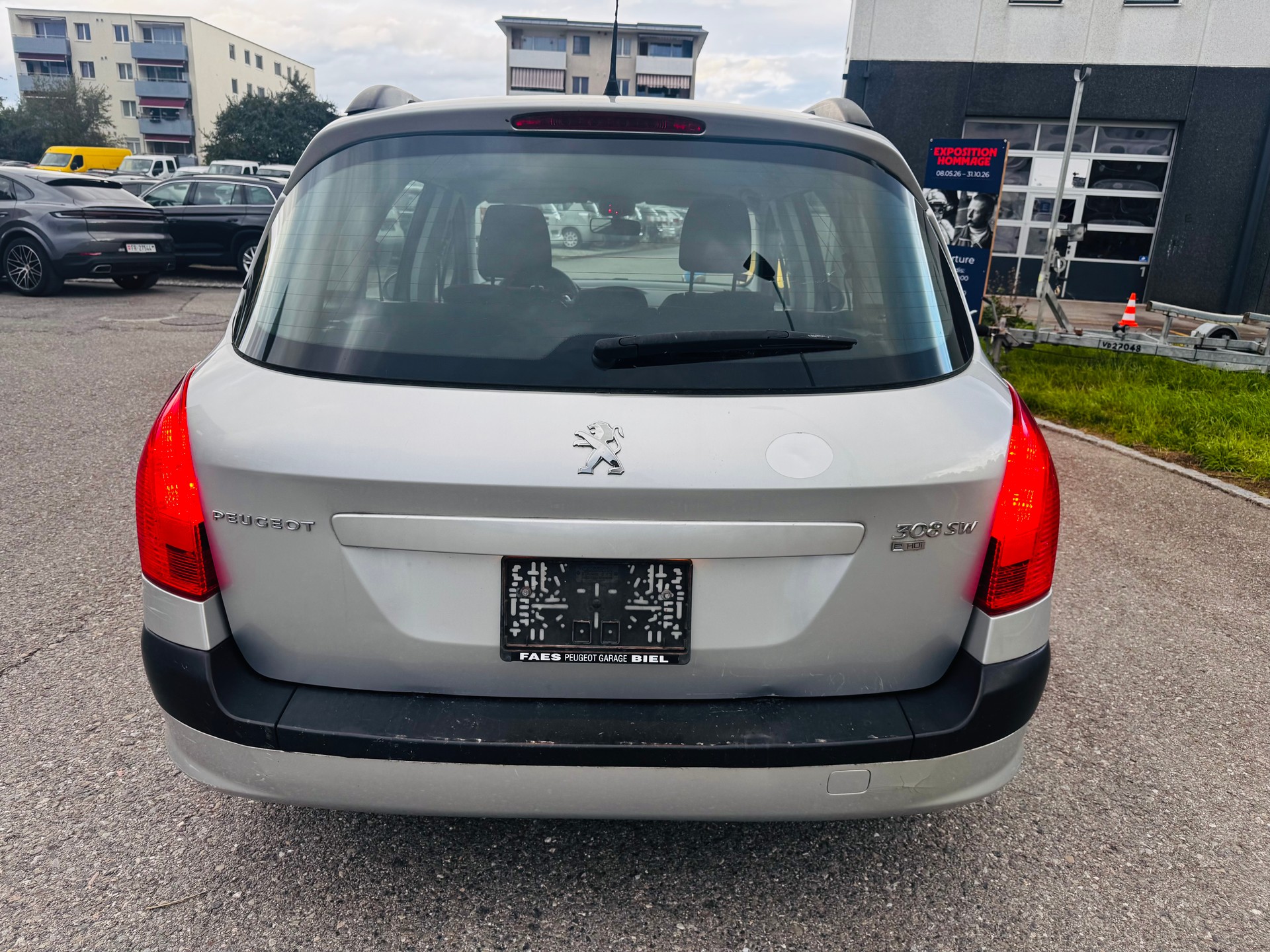 PEUGEOT 308 SW 1.6 HDI Active EGS6-image-10