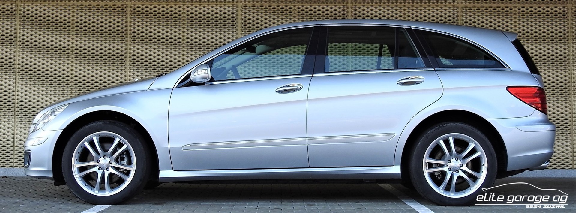 MERCEDES-BENZ R 500 4Matic-image-2