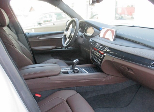 BMW X5 xDrive M50d Steptronic-image-2