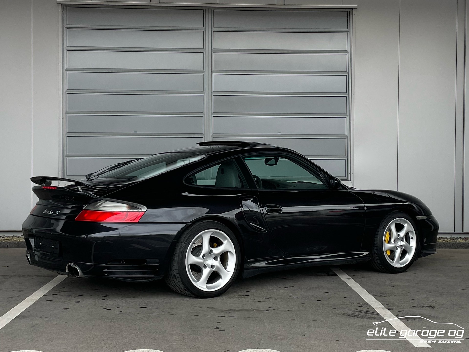 PORSCHE 911 Turbo-image-4