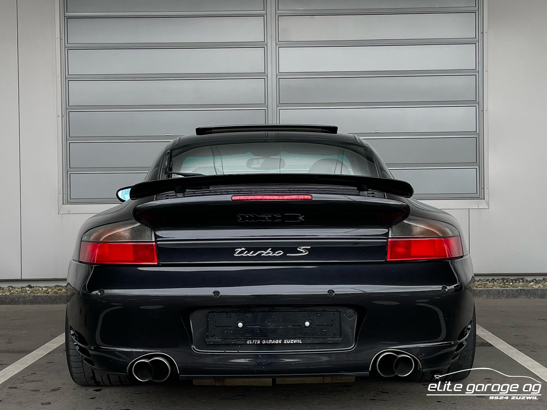 PORSCHE 911 Turbo-image-3