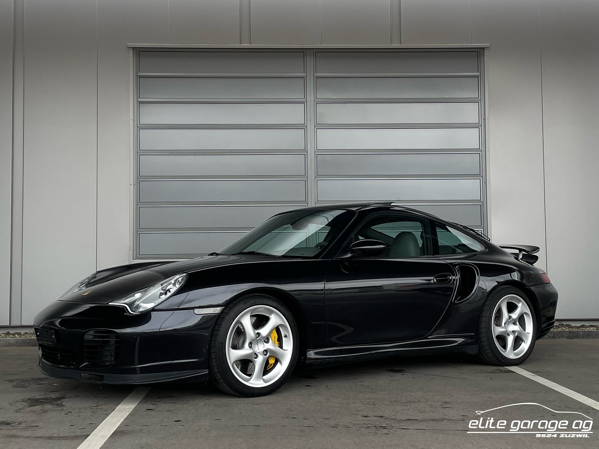PORSCHE 911 Turbo-image-0