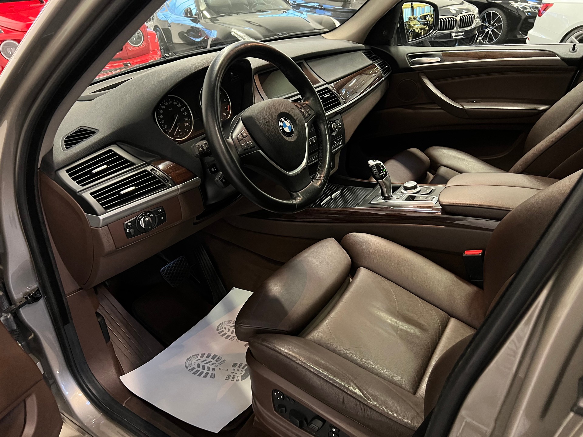 BMW X5 xDrive 48i (4.8i) Steptronic-image-16