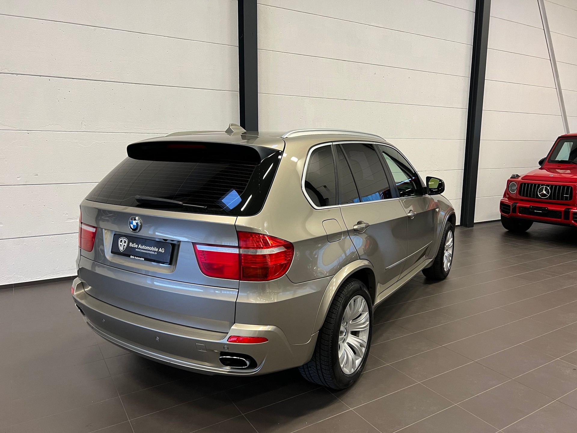 BMW X5 xDrive 48i (4.8i) Steptronic-image-14