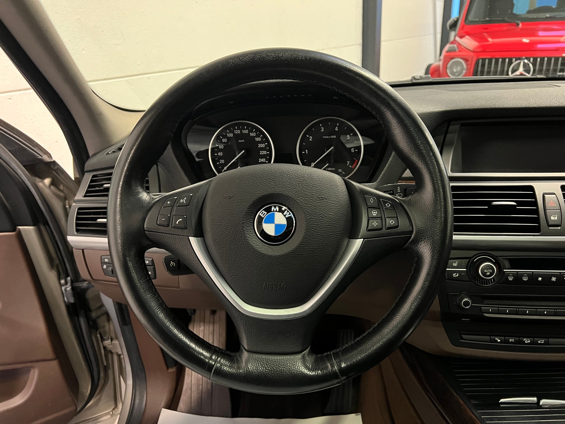 BMW X5 xDrive 48i (4.8i) Steptronic-image-27