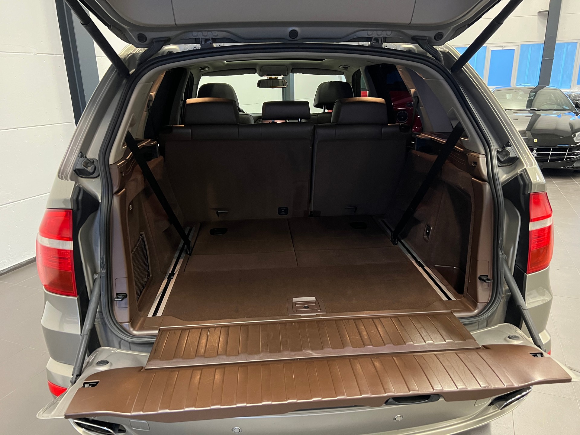 BMW X5 xDrive 48i (4.8i) Steptronic-image-26