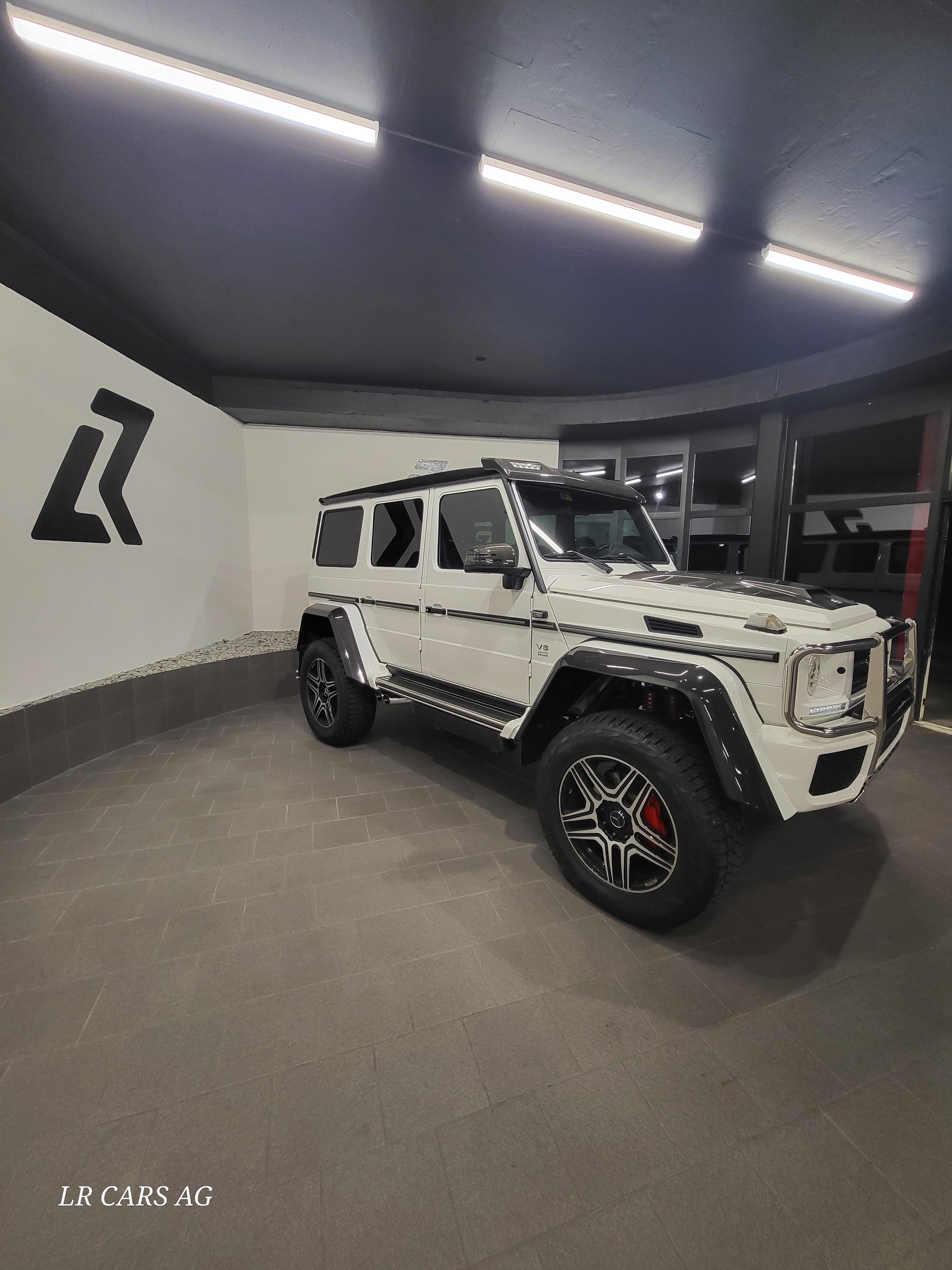 MERCEDES-BENZ G500 4x4² BRABUS-image-3