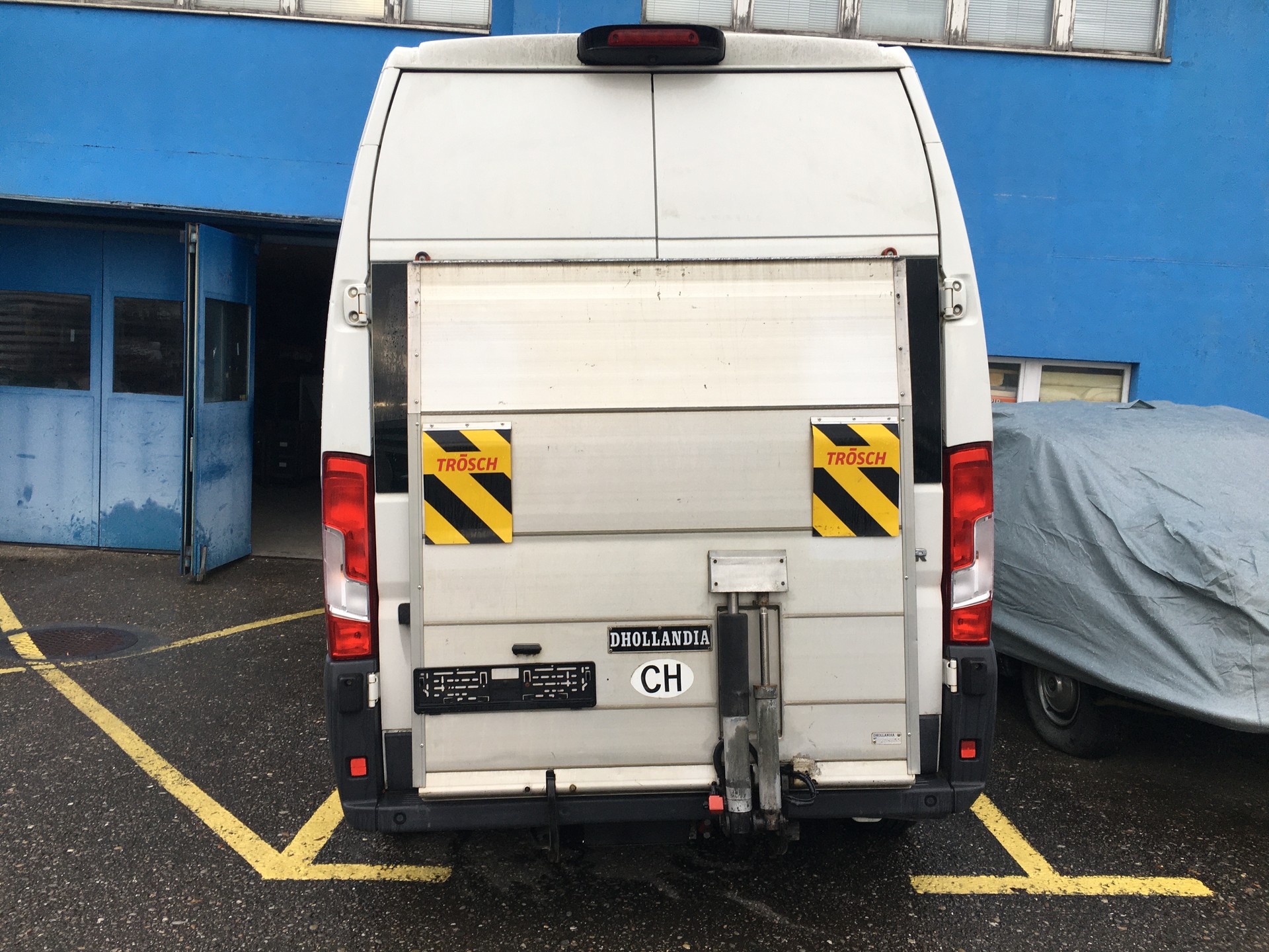 PEUGEOT Boxer 2.0 HDI 335 Active L3H3-image-2