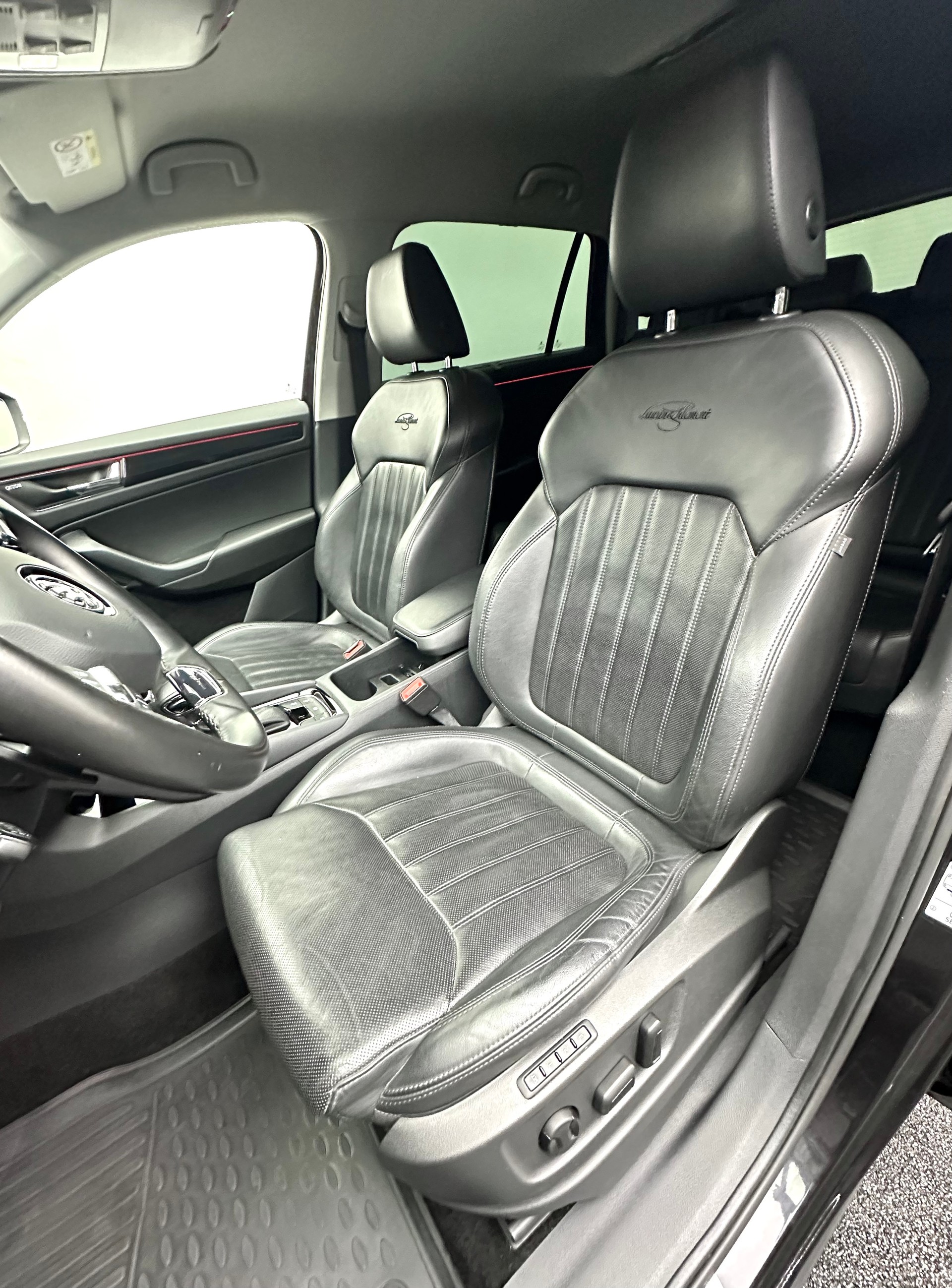 SKODA Kodiaq 2.0 TDI SCR L&K 4x4 DSG 7-Plätzer-image-15