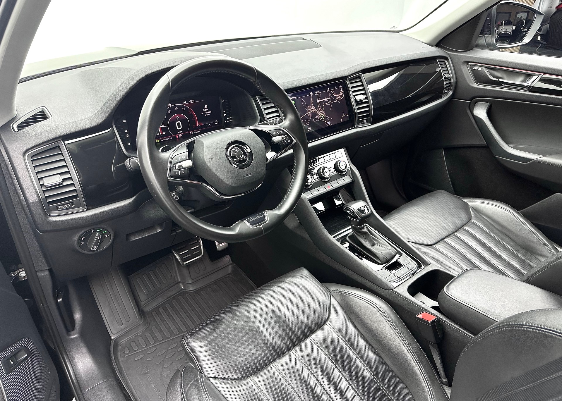 SKODA Kodiaq 2.0 TDI SCR L&K 4x4 DSG 7-Plätzer-image-6