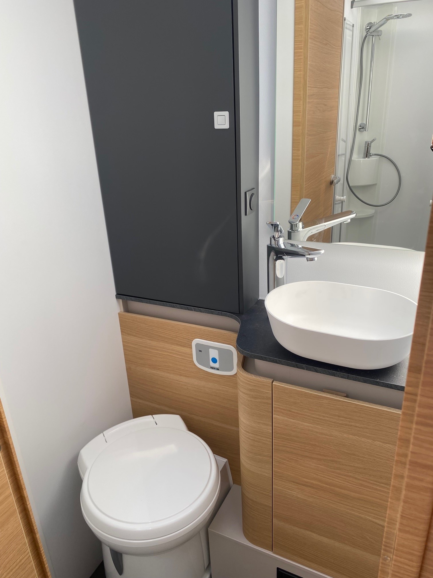 ADRIA MATRIX 670 SL 60Y-image-8
