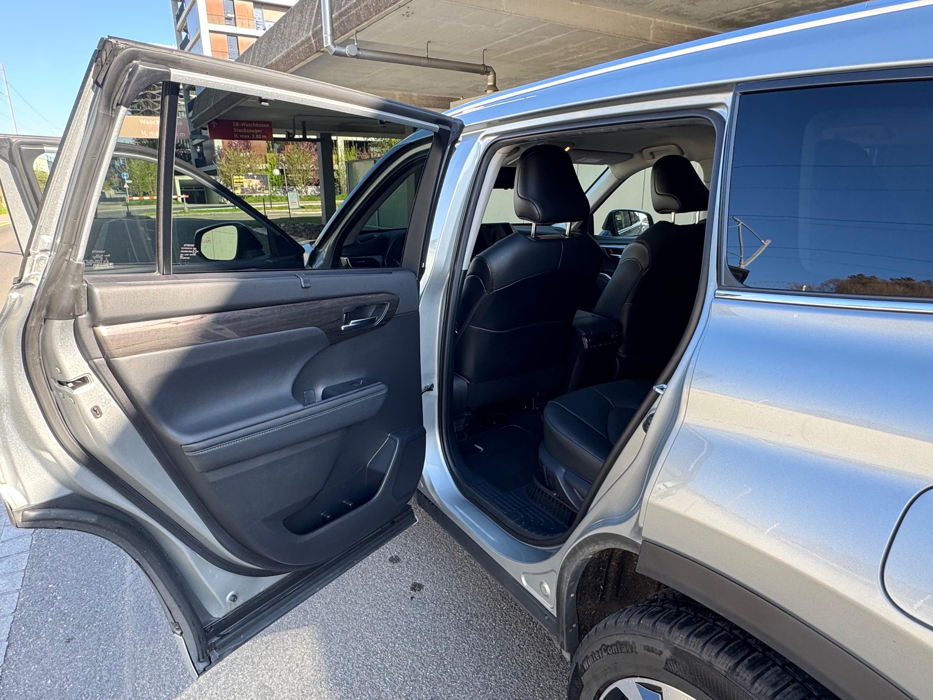 TOYOTA Highlander 2.5 HSD Premium e-CVT-image-10