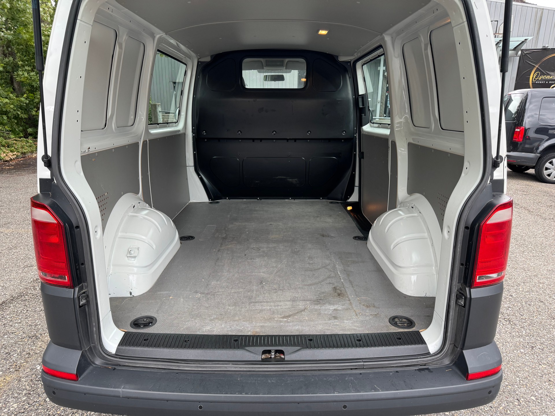 VW T6 2.0 TDI 4Motion DSG * 02x Sitzplätze * Navi * Klimaanlage * PDC H * 02x Airbag * Ab MFK-image-10