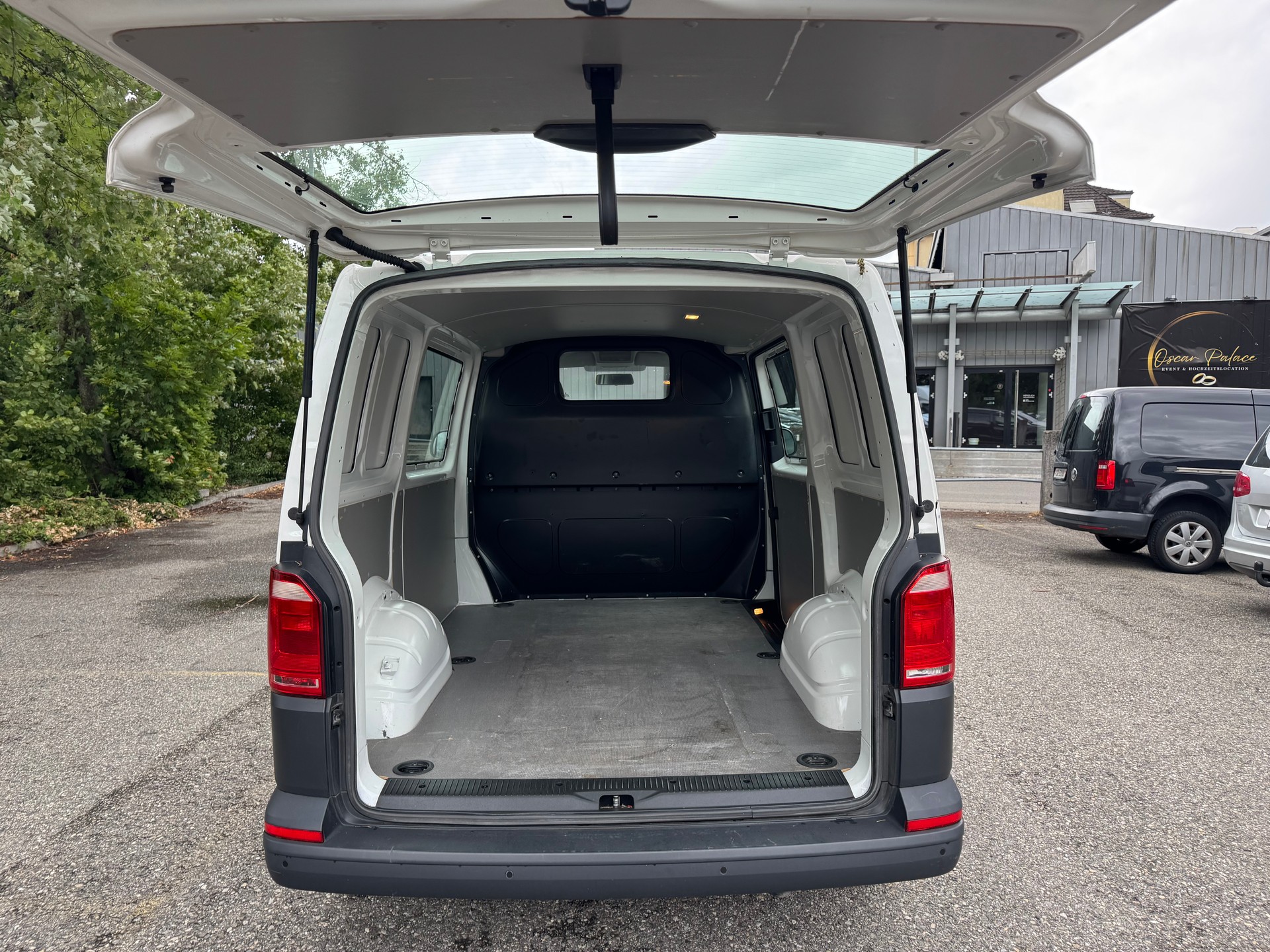 VW T6 2.0 TDI 4Motion DSG * 02x Sitzplätze * Navi * Klimaanlage * PDC H * 02x Airbag * Ab MFK-image-11