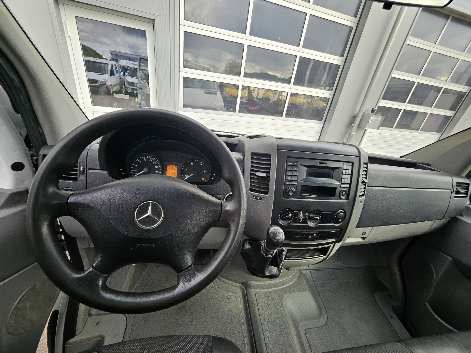 MERCEDES-BENZ Sprinter 314 Kab.-Ch. 3665 2.2 CDI 143 * Kran *-image-5