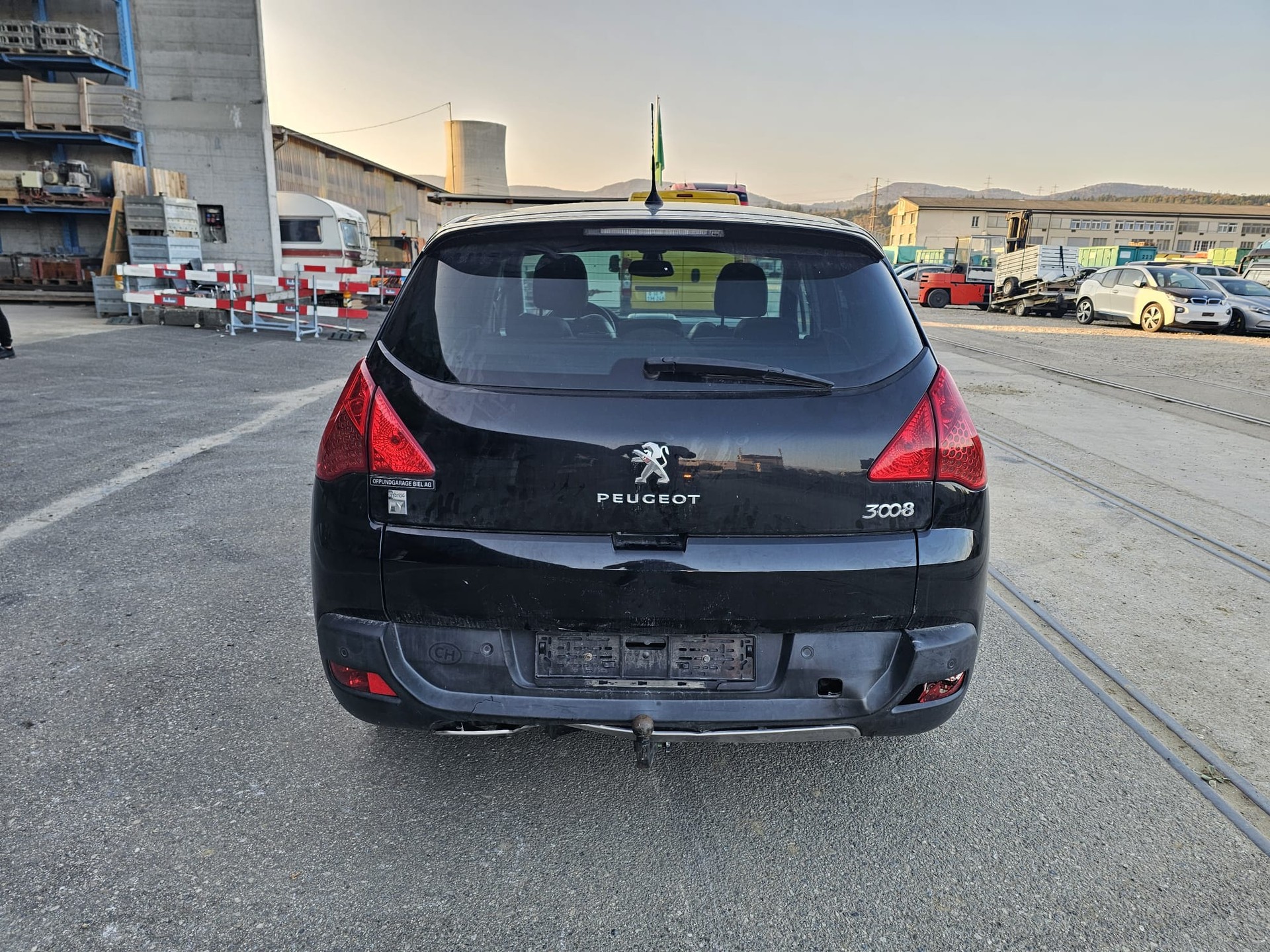 PEUGEOT 3008 HYbrid4 2.0 HDI EGS6-image-3