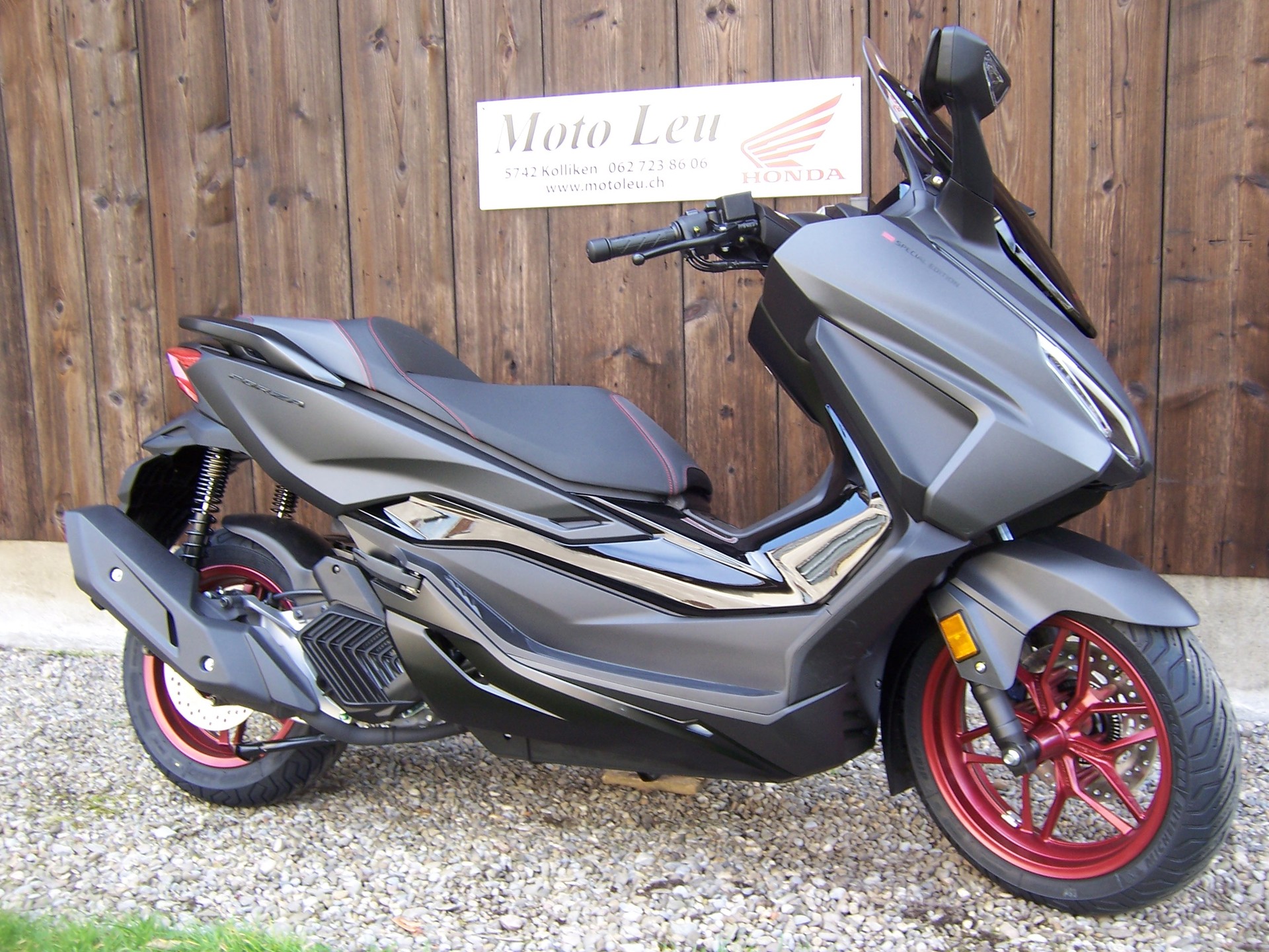 HONDA Nss 125 Forza Special Edition-image-12