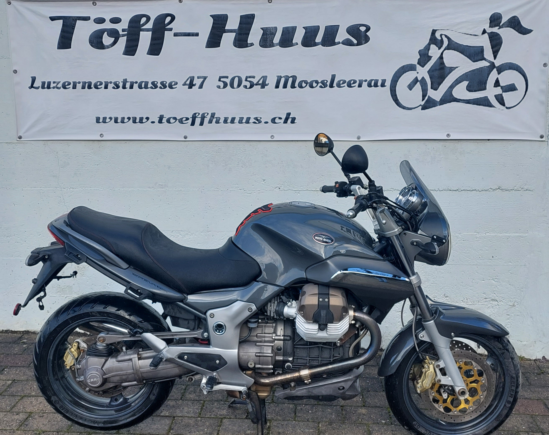 MOTO GUZZI Breva 1100