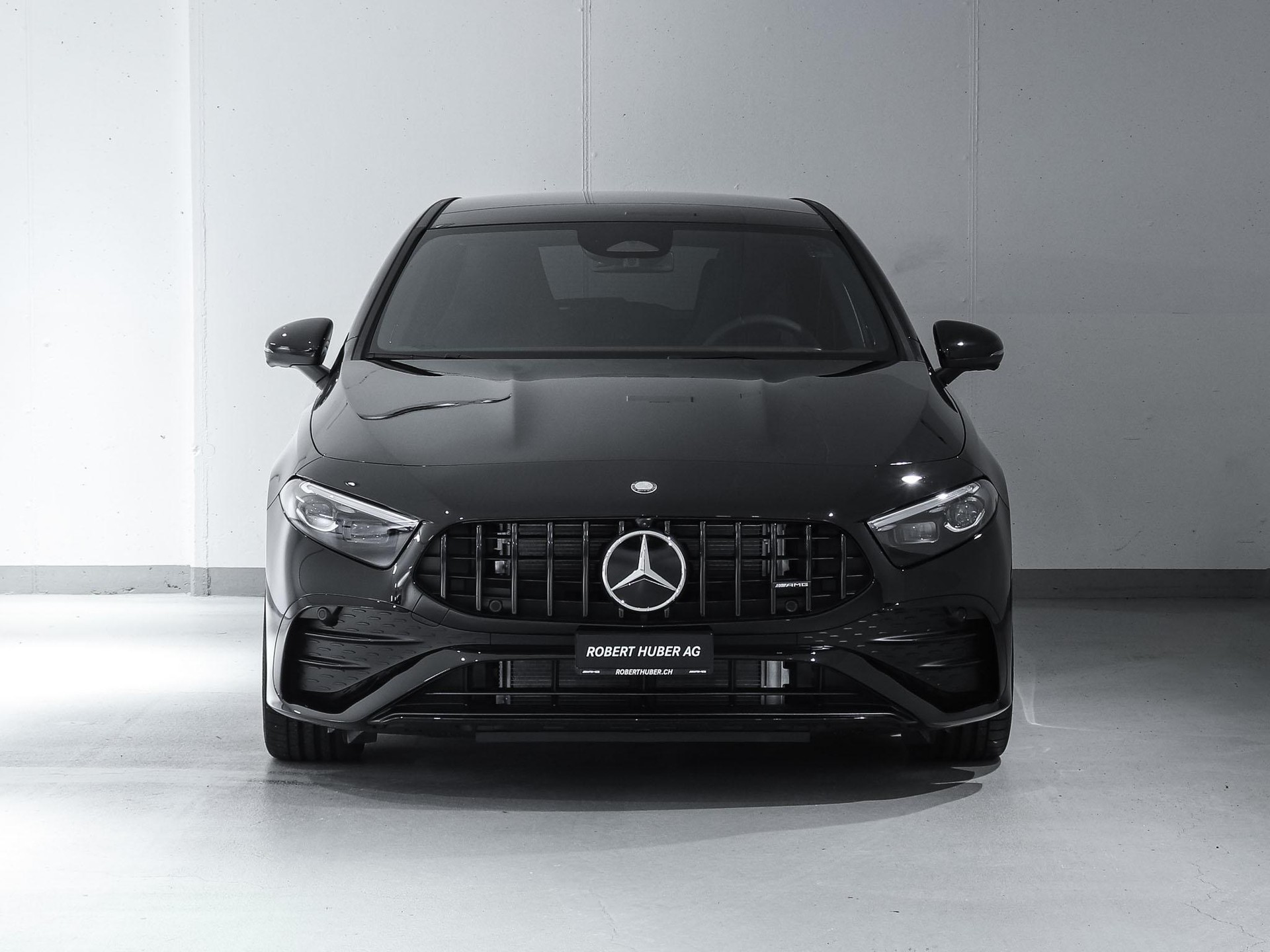 MERCEDES-BENZ A 35 AMG 4MATIC-image-2