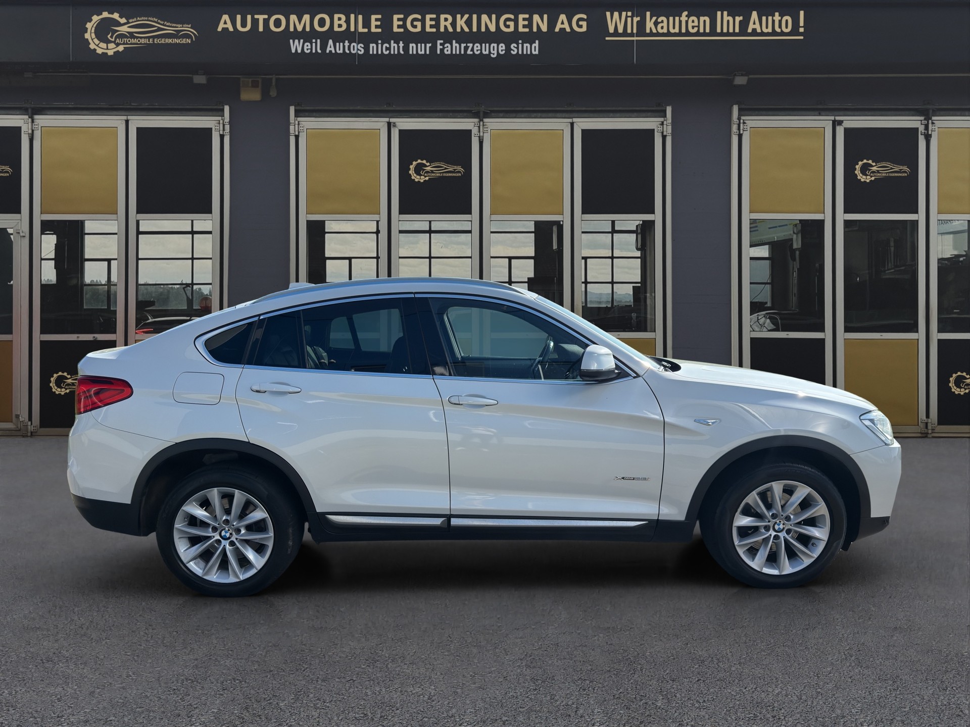 BMW X4 xDrive 28i xLine Steptronic-image-3