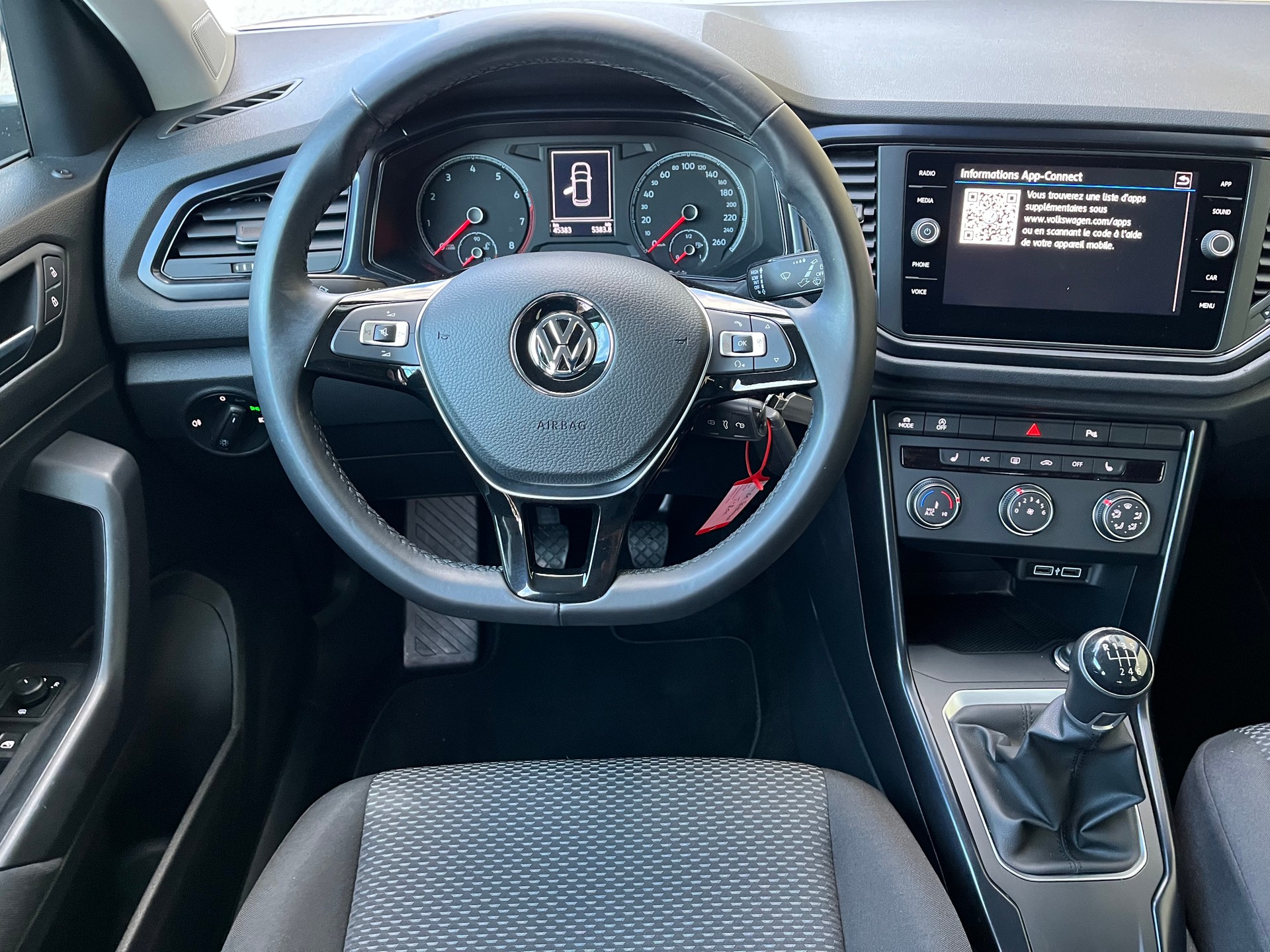 VW T-Roc 1.0 TSI-image-11