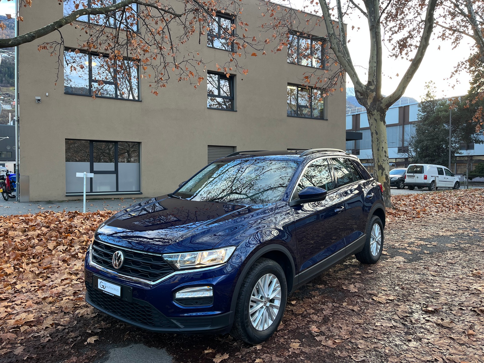 VW T-Roc 1.0 TSI-image-1
