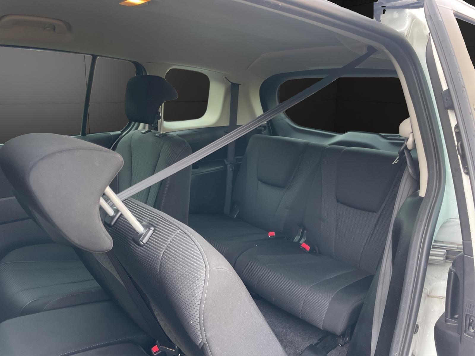MAZDA 5 2.0 16V Voila ma Suisse Edition+-image-11