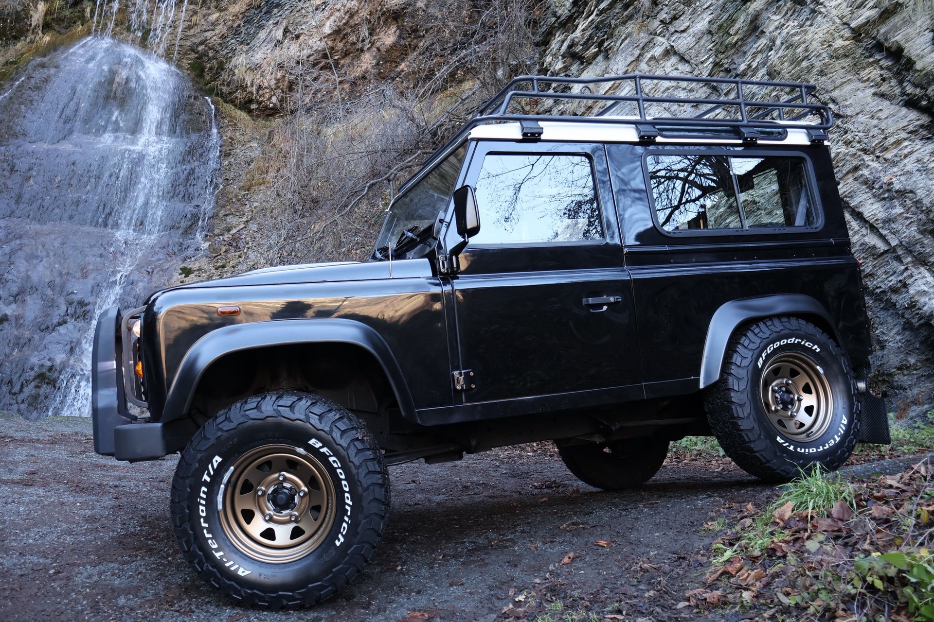 LAND ROVER DEFENDER 2.4 Tdi-image-6